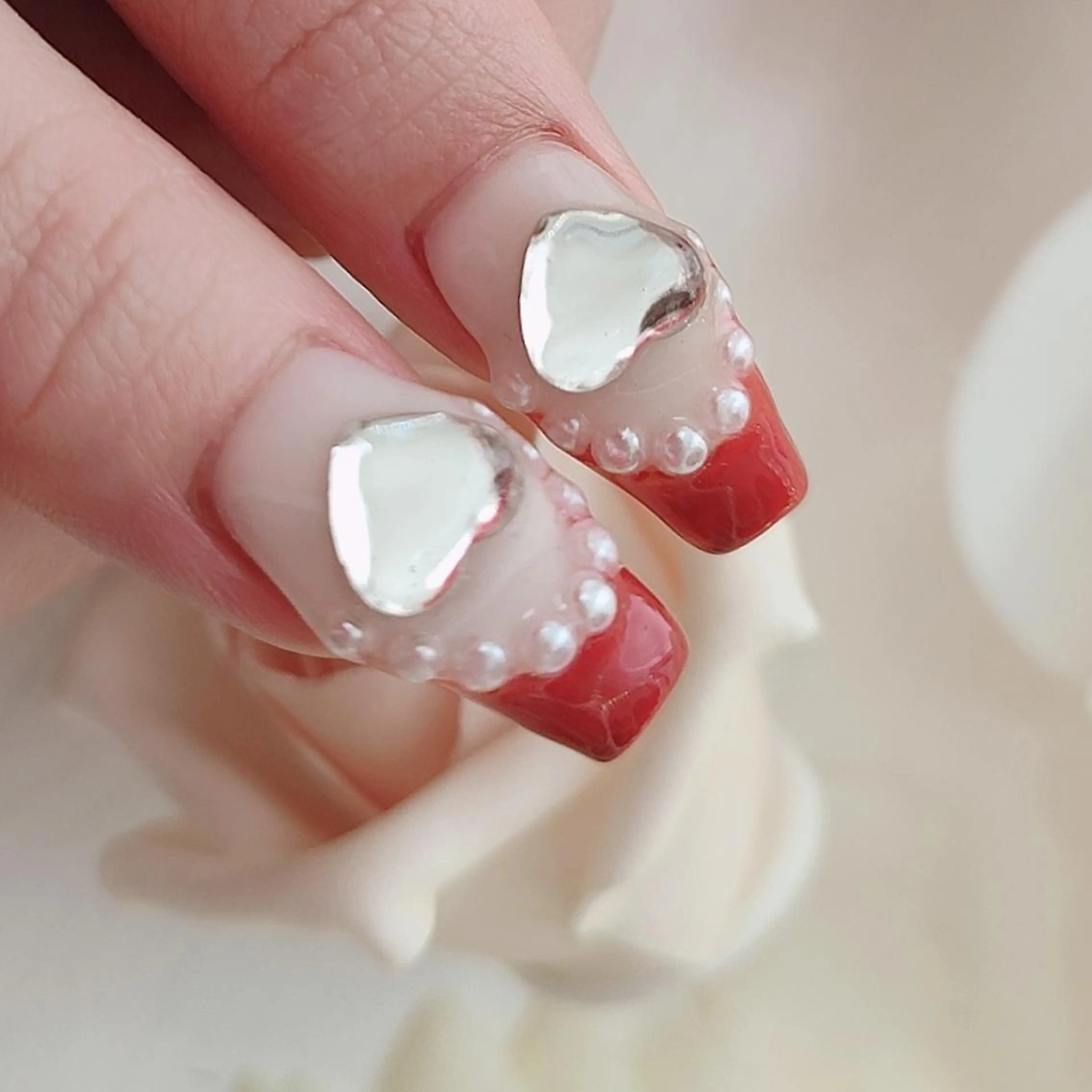 ネイル ハンドネイル RUNWAY 　　の眉毛・アイブロウイメージ