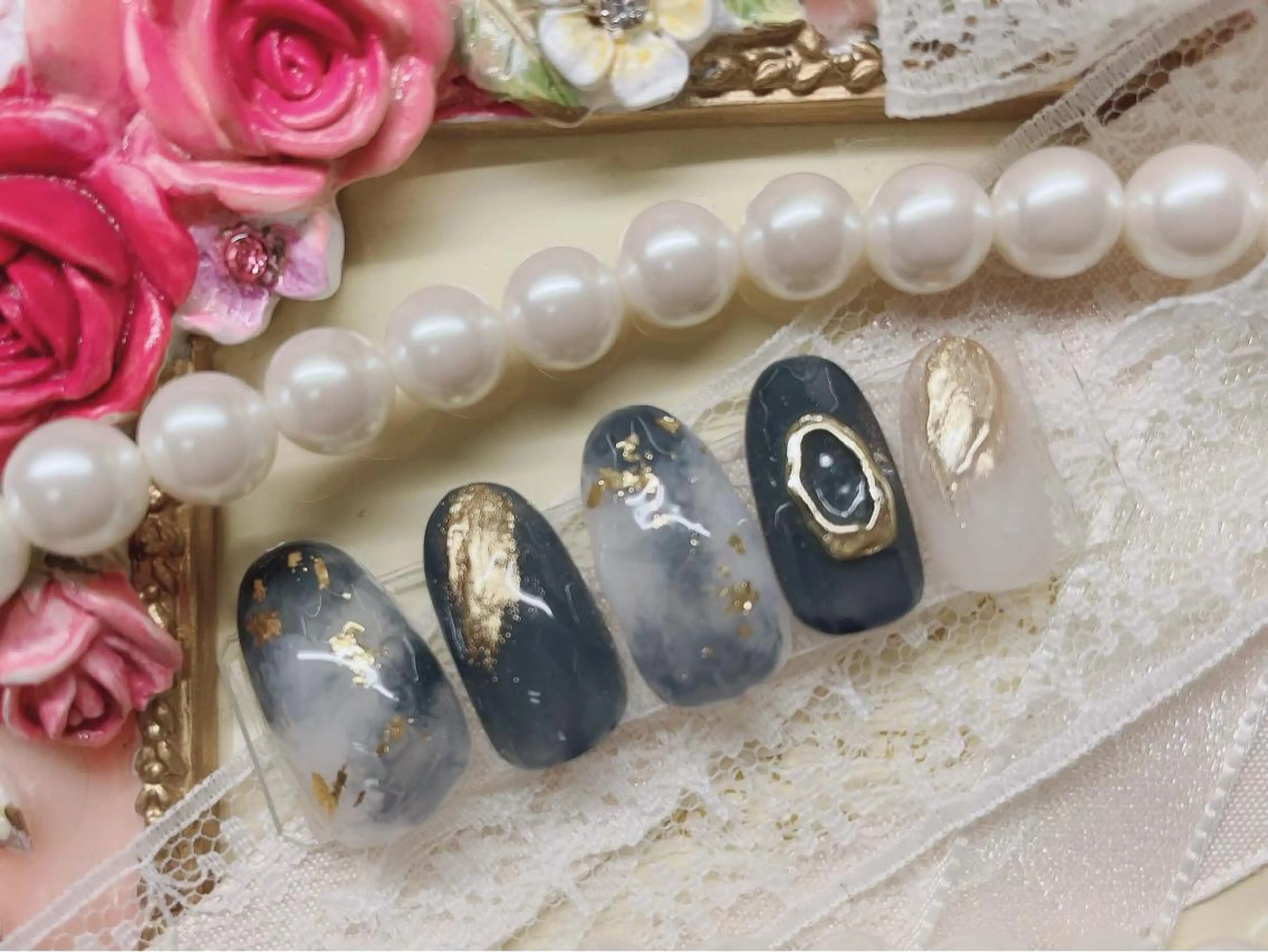 ネイル 芦辺 香奈のネイルデザイン