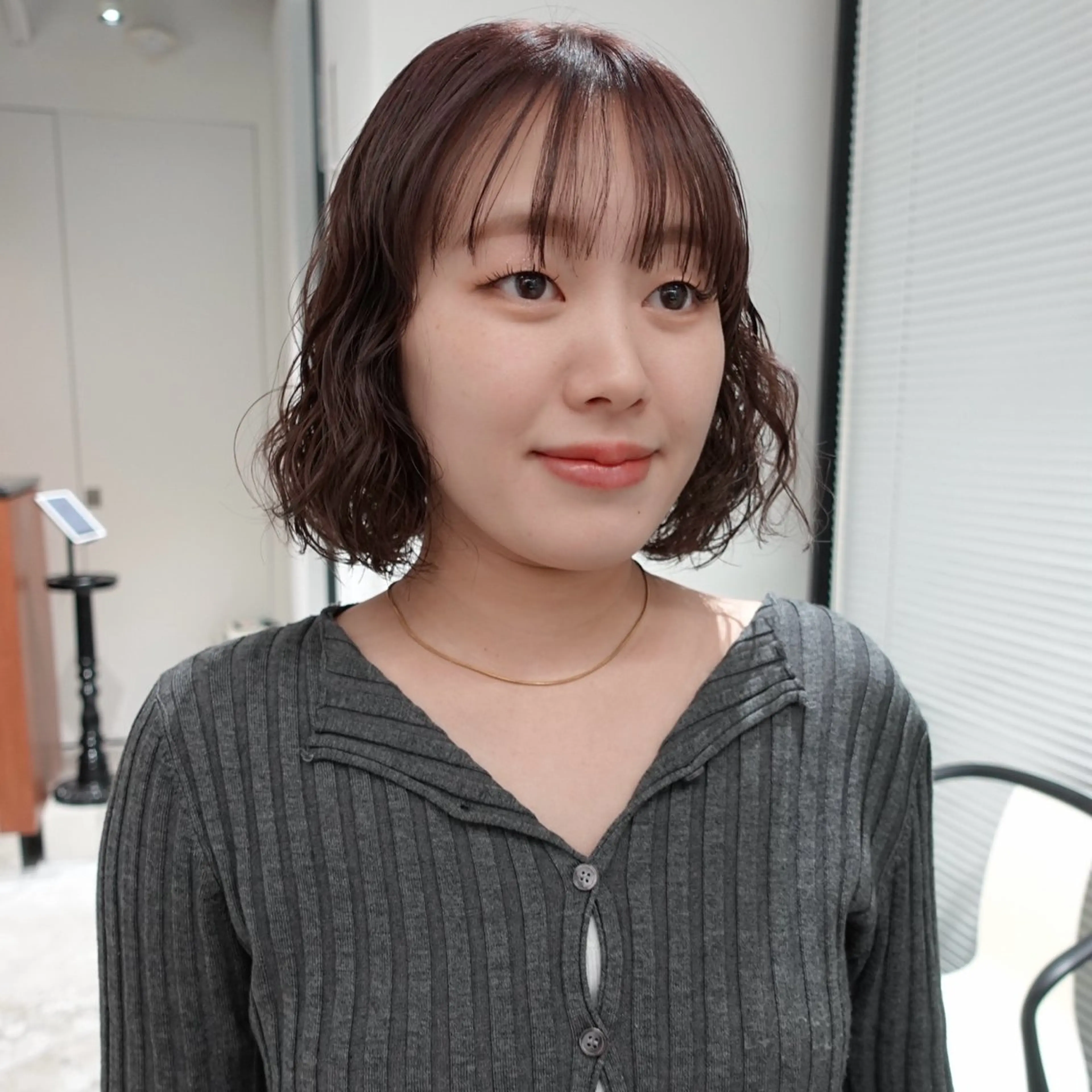 ショート カラー パーマ ヘアアレンジ ブラウンカラー ラベンダーカラー ボブ カット ヘアカラー パーマ 🌐サトウ リョウ🌐のヘアスタイル