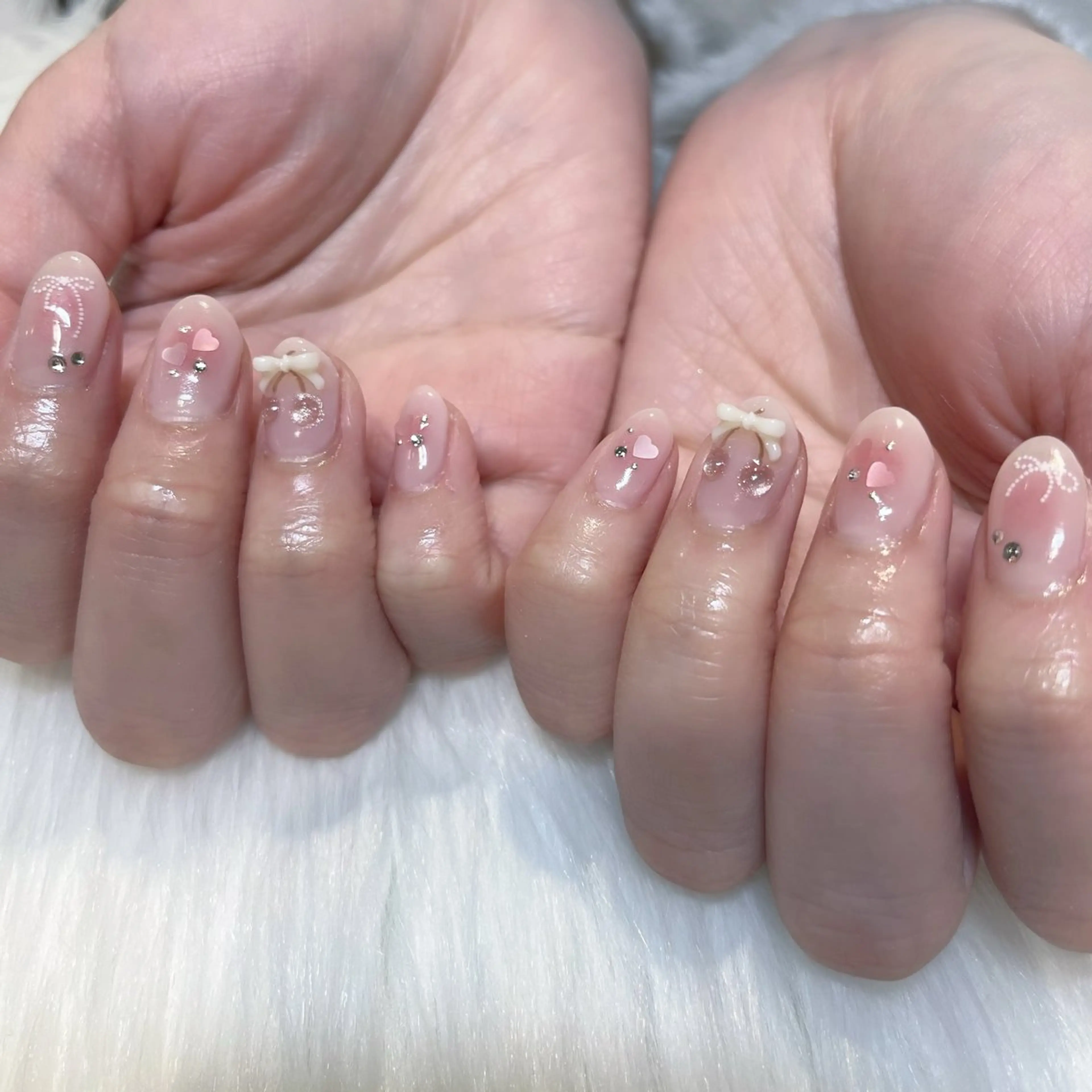 ネイル アートネイル ガーリー 韓国ネイル 持ち込み ワンホンネイル KOKONA 🎀のネイルデザイン