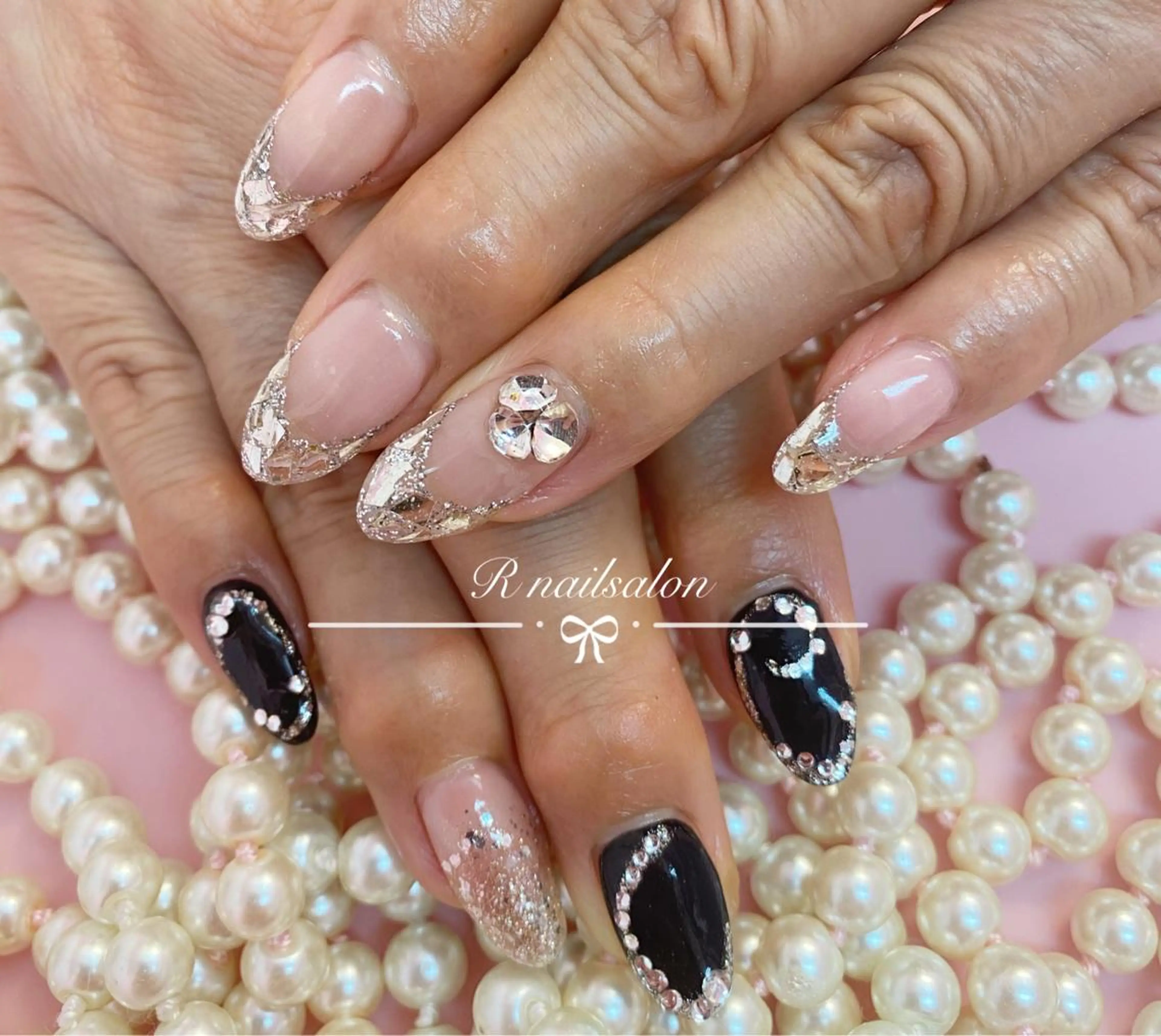 ロング R NAILSALONのネイルデザイン