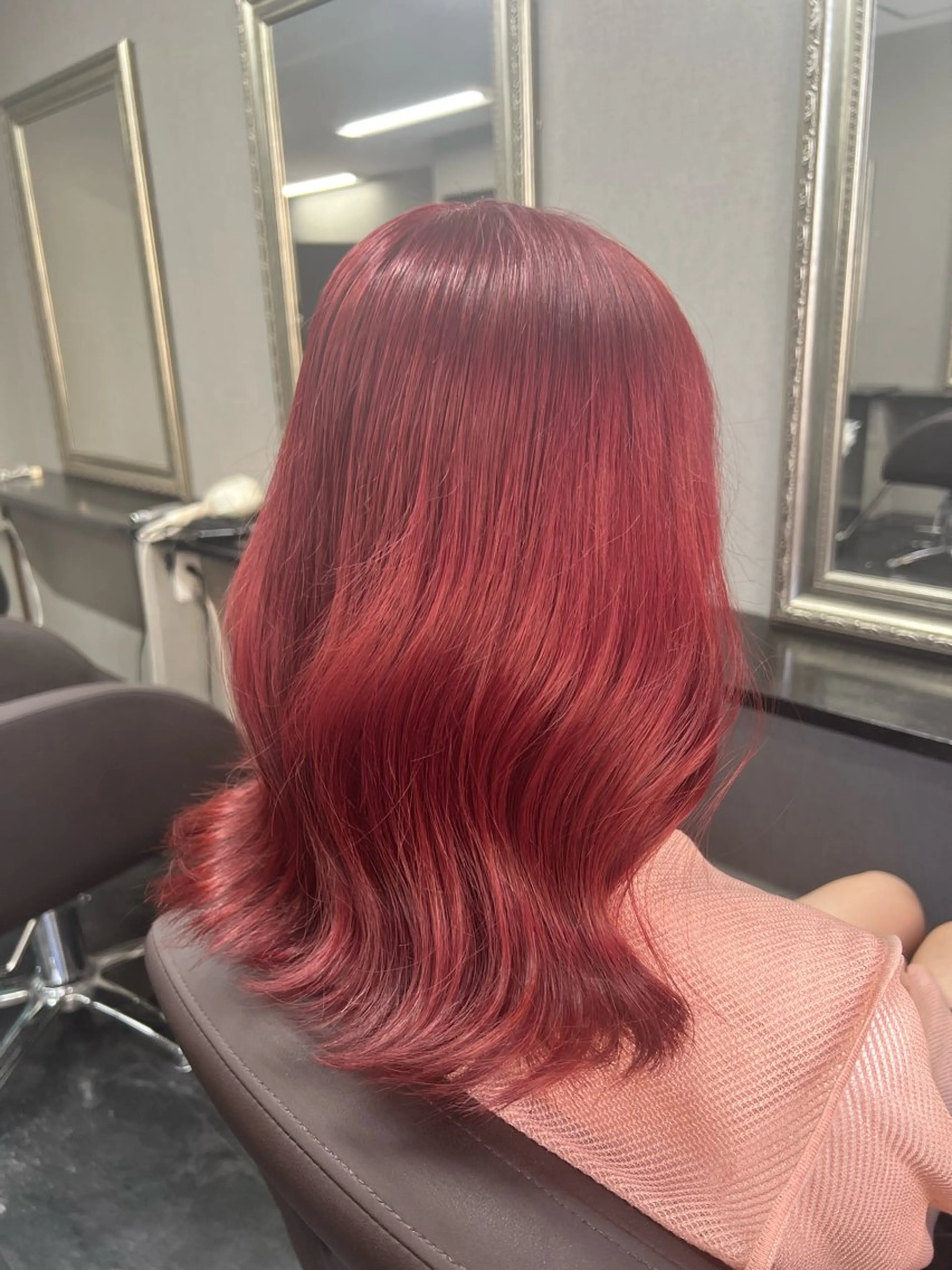 ミディアム カラー ヘアカラー ハイトーンカラー 坂本 翼のヘアスタイル