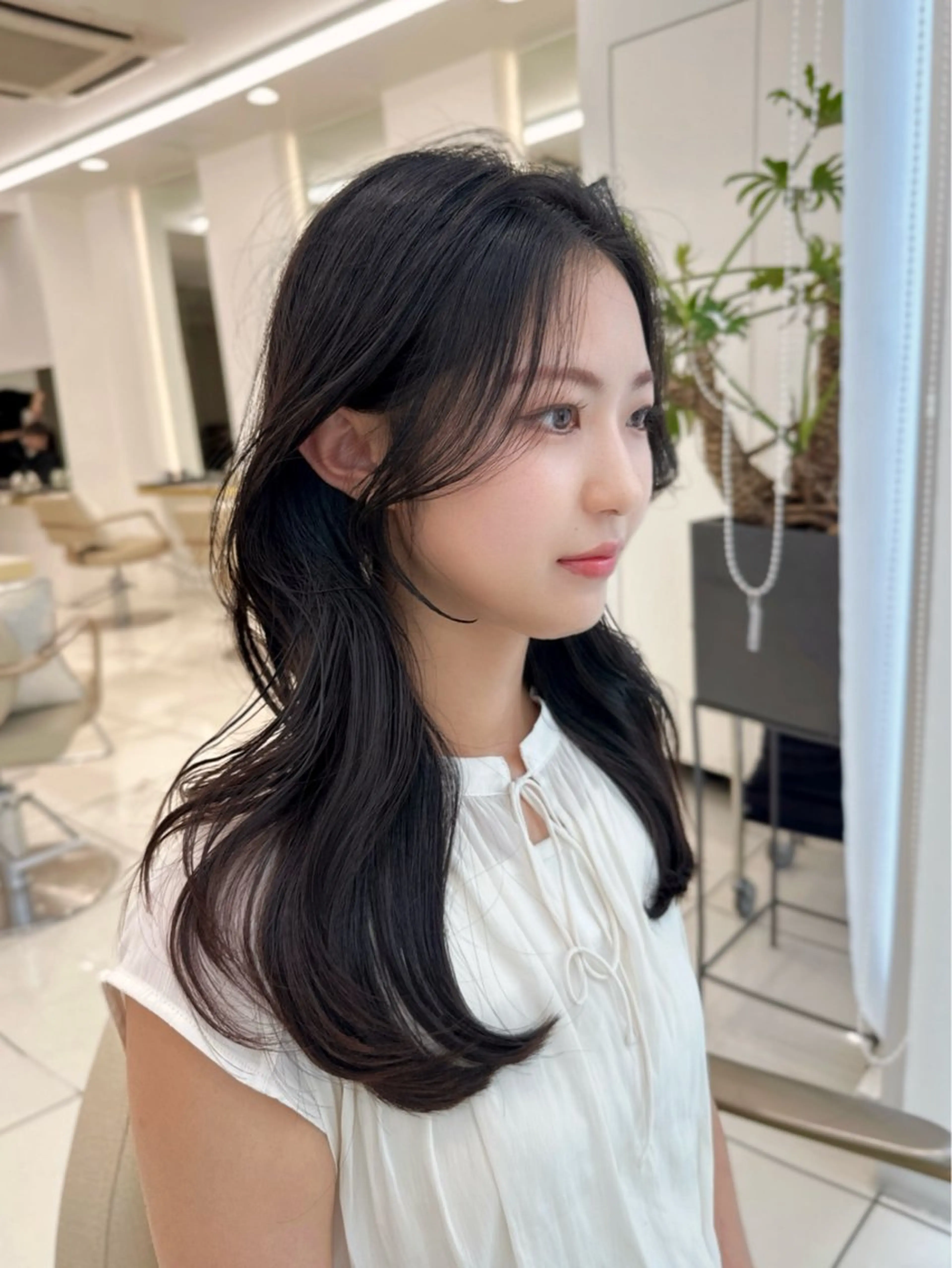 セミロング カット MAEUL luna所属・前髪顔周り/レイヤー 韓国/桔川恒のヘアスタイル