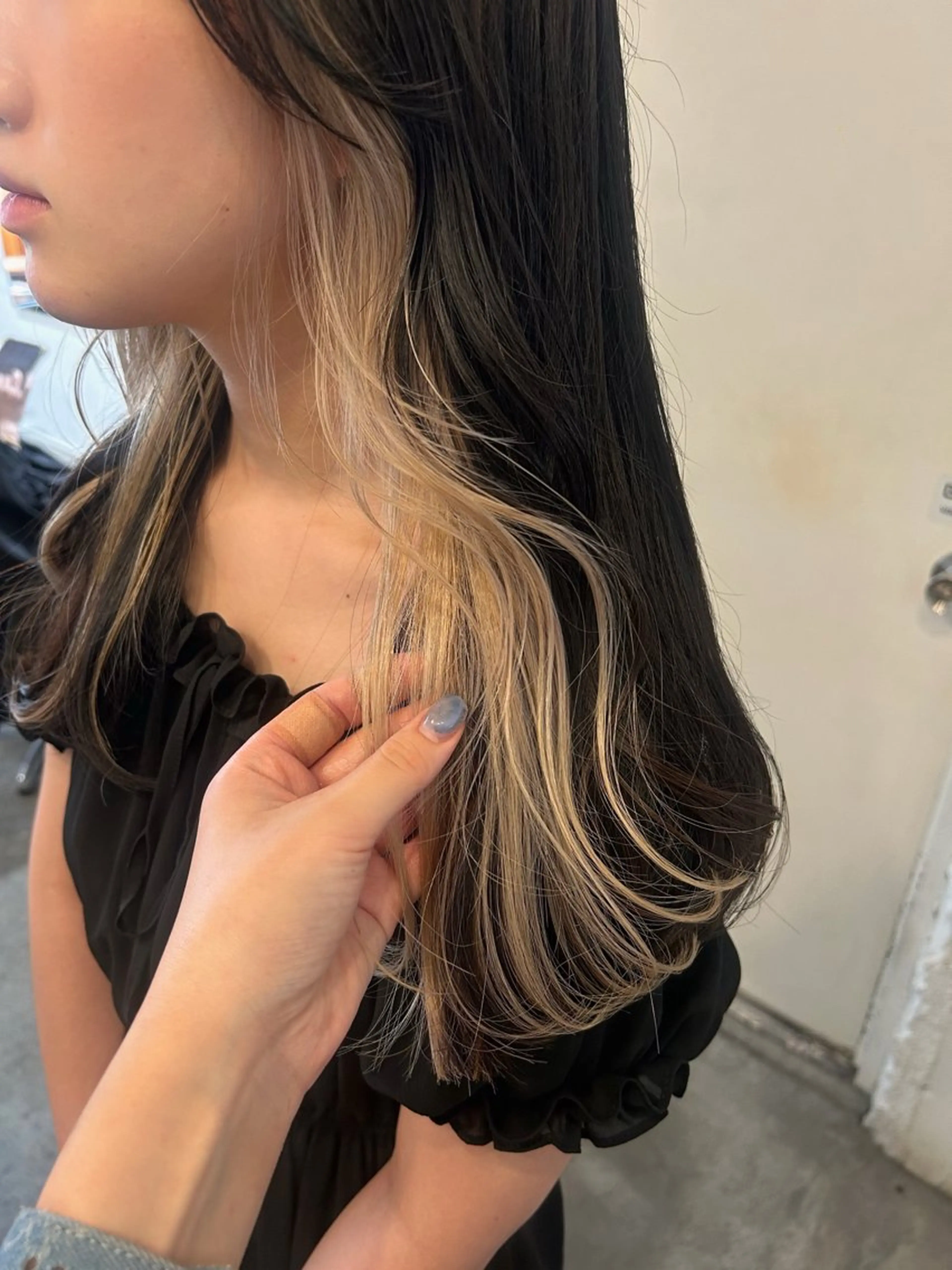 ロング カラー ベージュカラー インナーカラー ホワイトベージュ カット ヘアカラー トリートメント UNU【ユヌ】所属・＊UNU＊ RICOのヘアスタイル