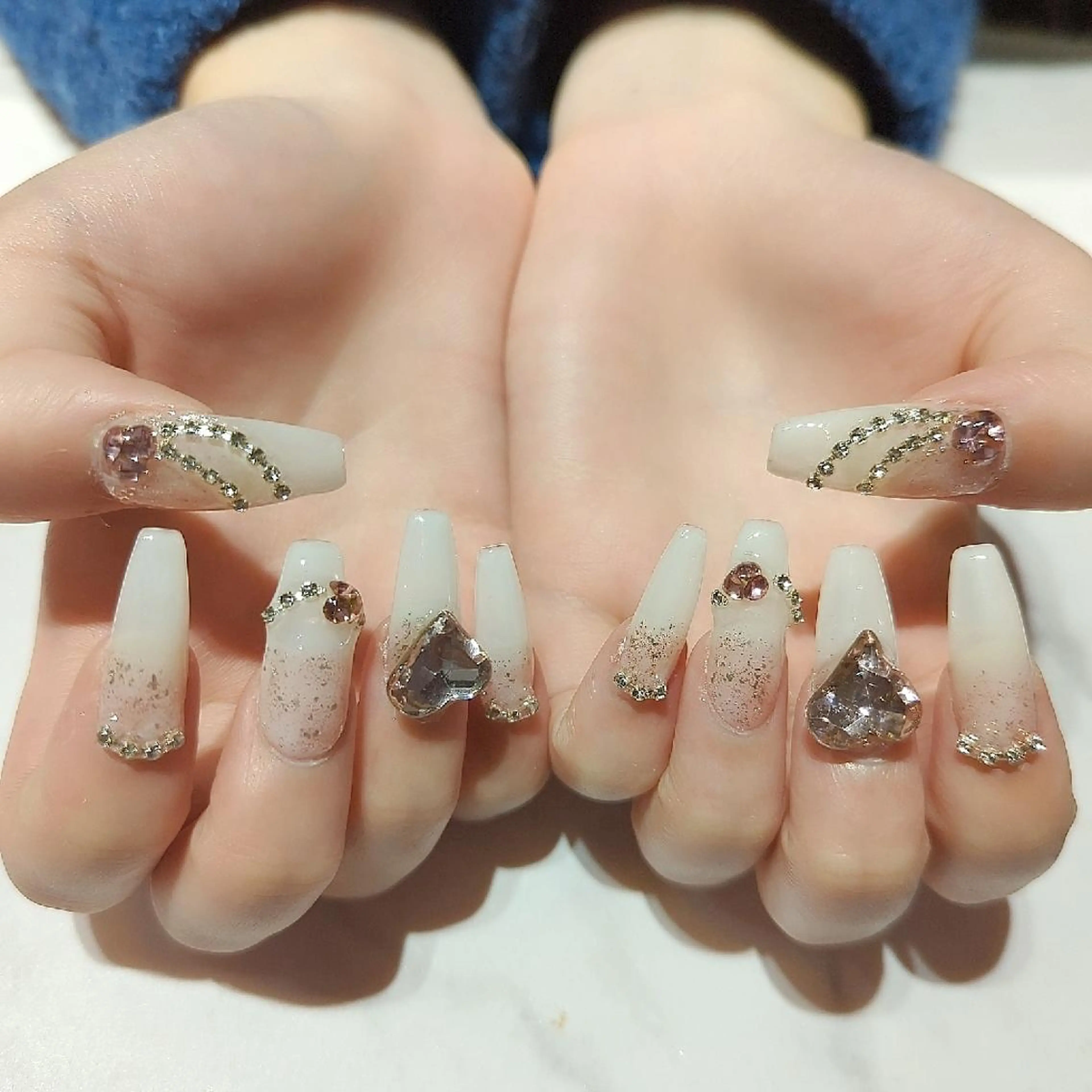 ネイル あ きのネイルデザイン