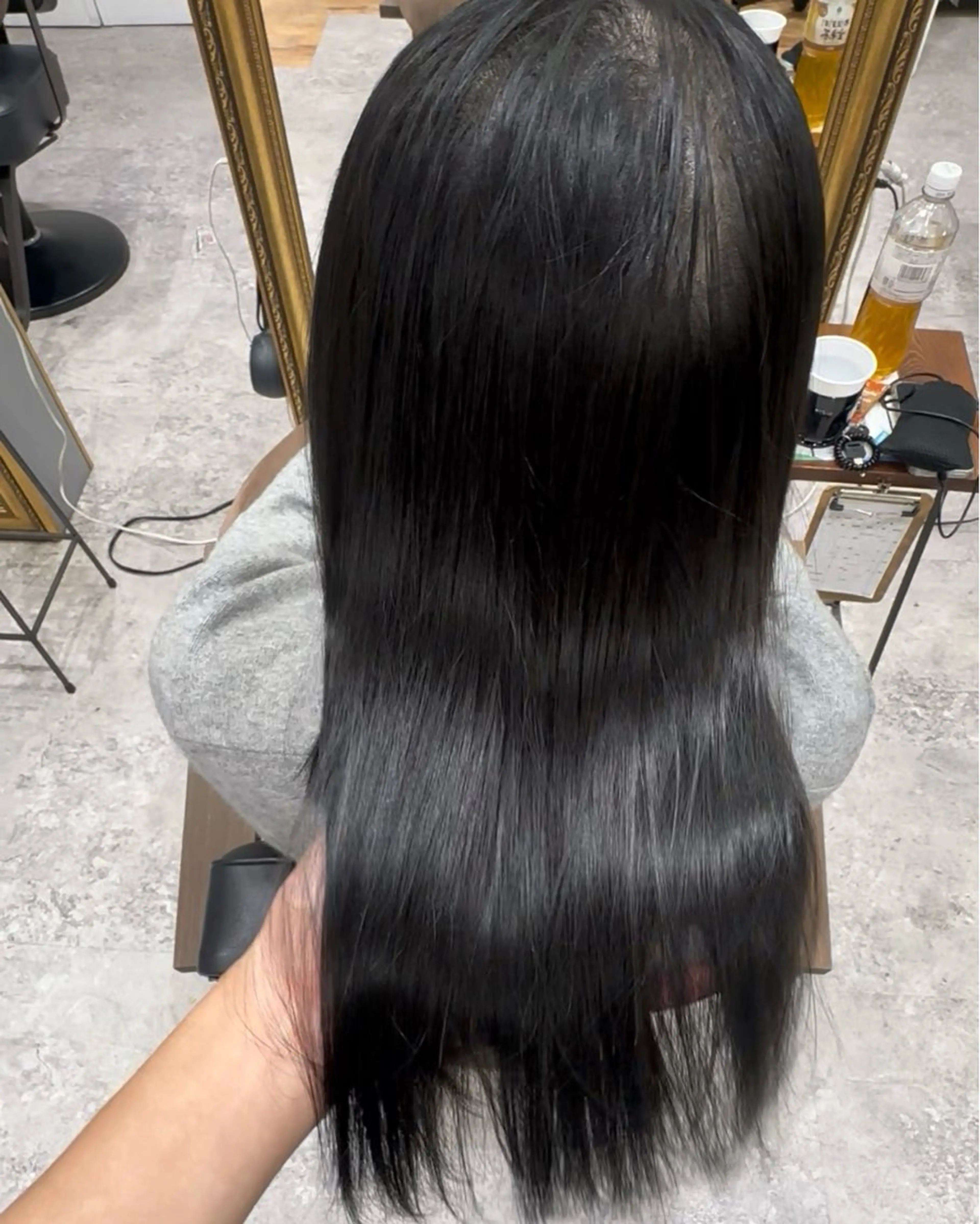 ミディアム トリートメント トリートメント 透明感イルミナカラー /寒色/MOMOKAのヘアスタイル