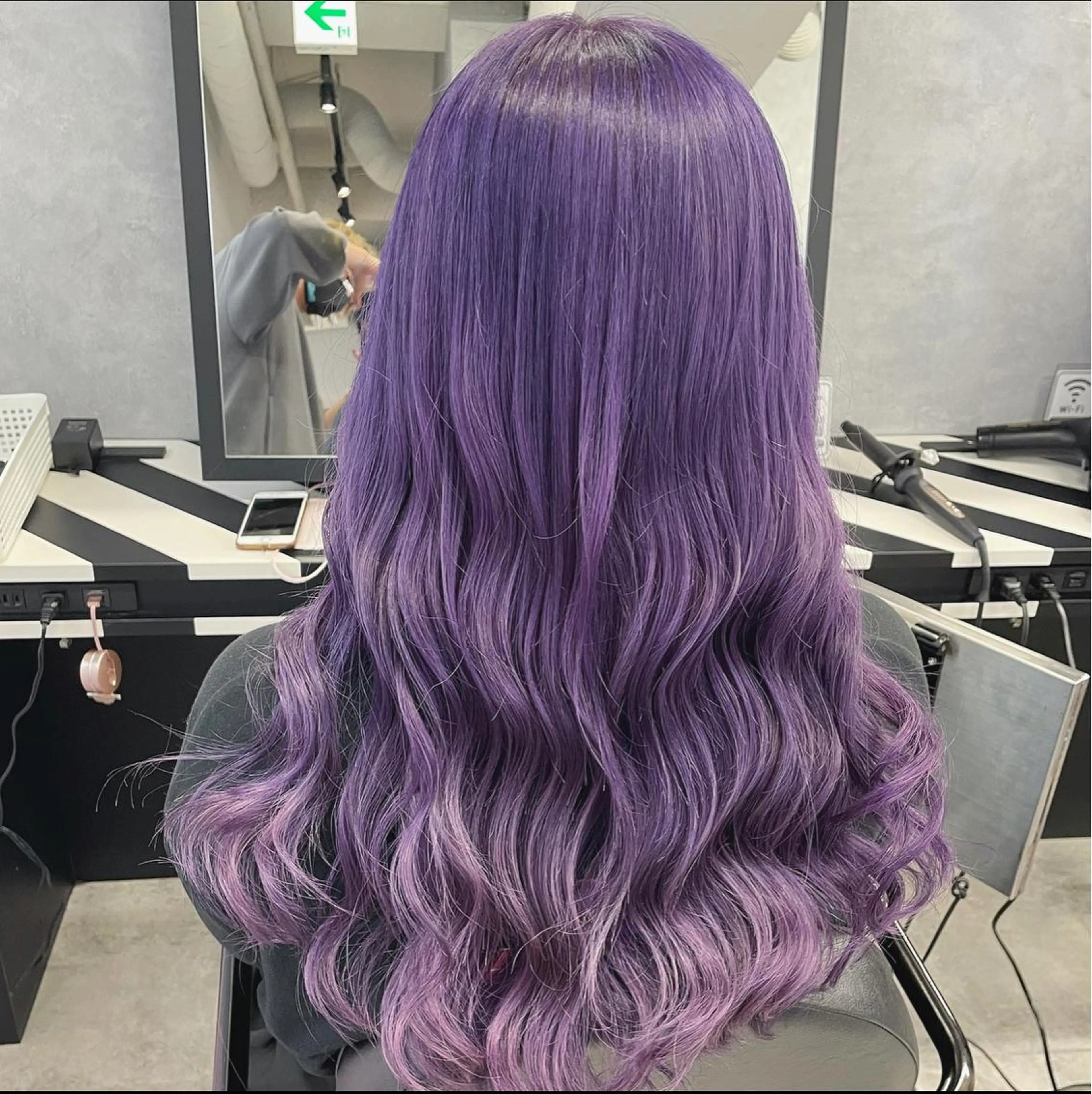 セミロング カラー ブリーチ ケアブリーチ ダブルカラー パープルカラー ヘアカラー トリートメント Cielroシェイロ所属・ブリーチ&エクステ 🥀ケアカラー特化のヘアスタイル