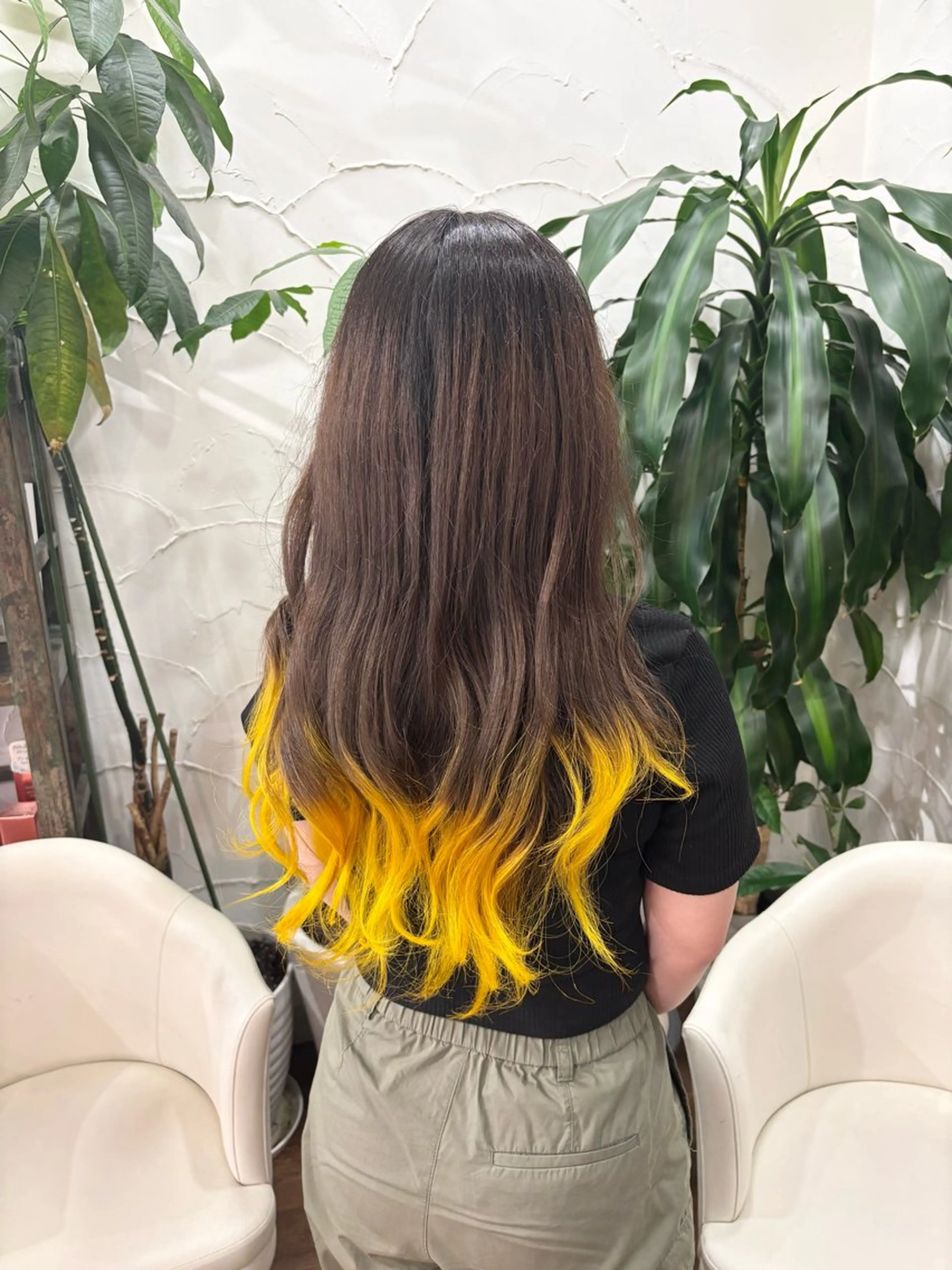 ロング カラー ヘアカラー トリートメント ヘッドスパ ブリーチ予約率90% 以上✨森山陽向のヘアスタイル