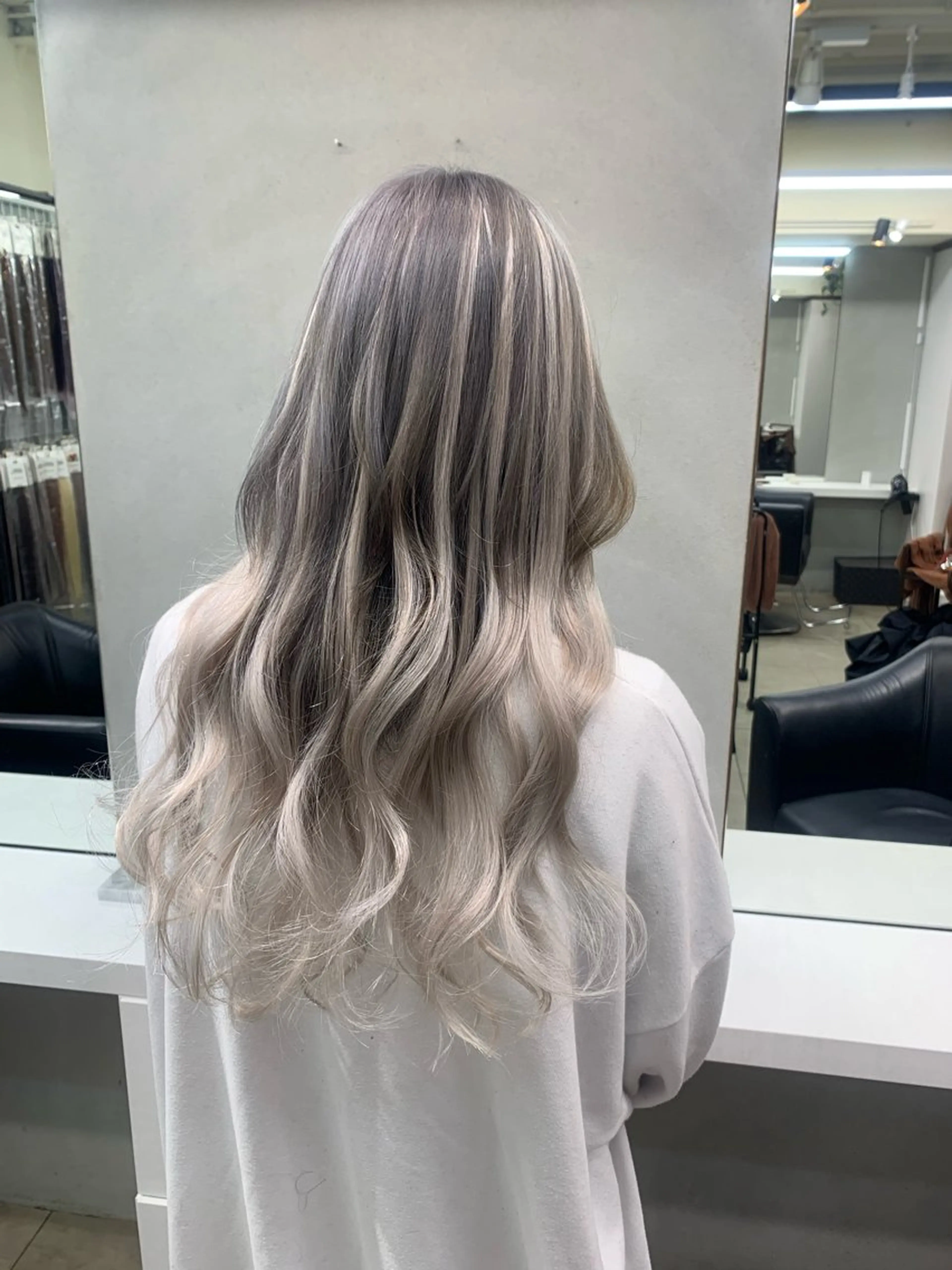 【✔💯きれいロングに💯】ワンカラー＋地毛カット+シールエクステ60枚✨💇‍♀️の写真