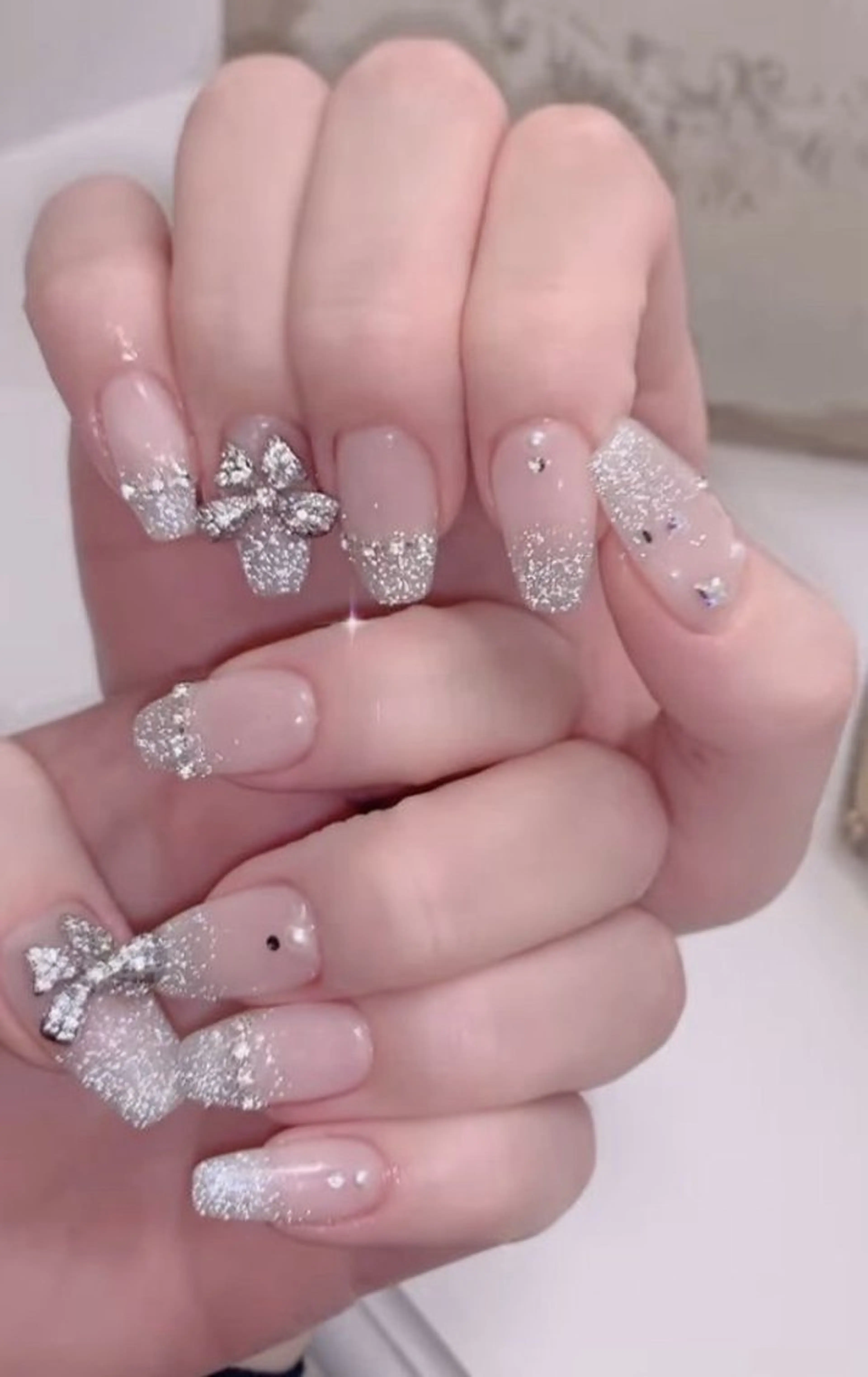 ネイル 長さ出し フレンチネイル グラデーション 卒業式 マグネットネイル ハンドネイル MIHANA NAILのネイルデザイン