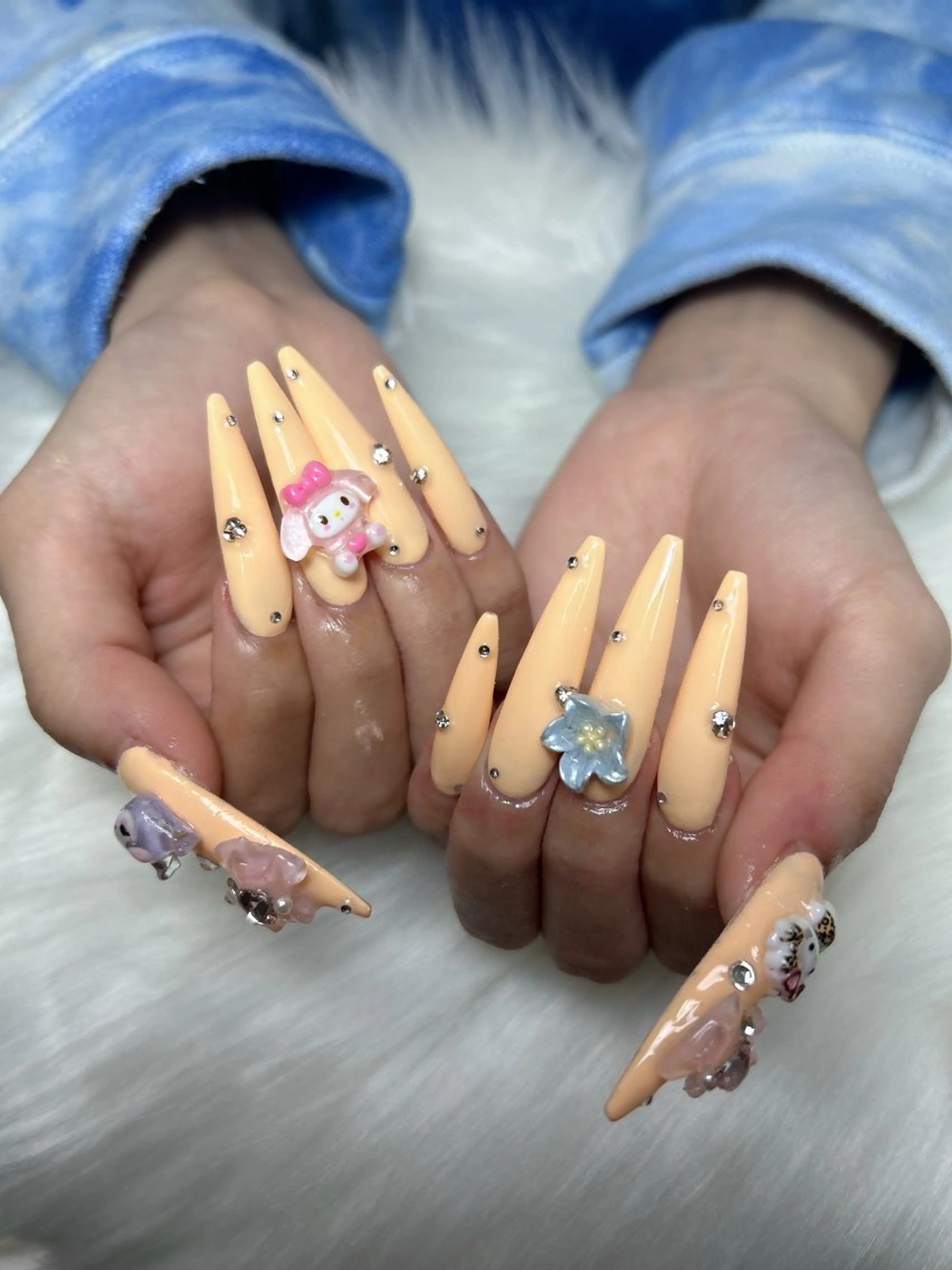 ネイル アートネイル オーロラネイル チークネイル 長さ出し フットネイル Chan nailsのネイルデザイン