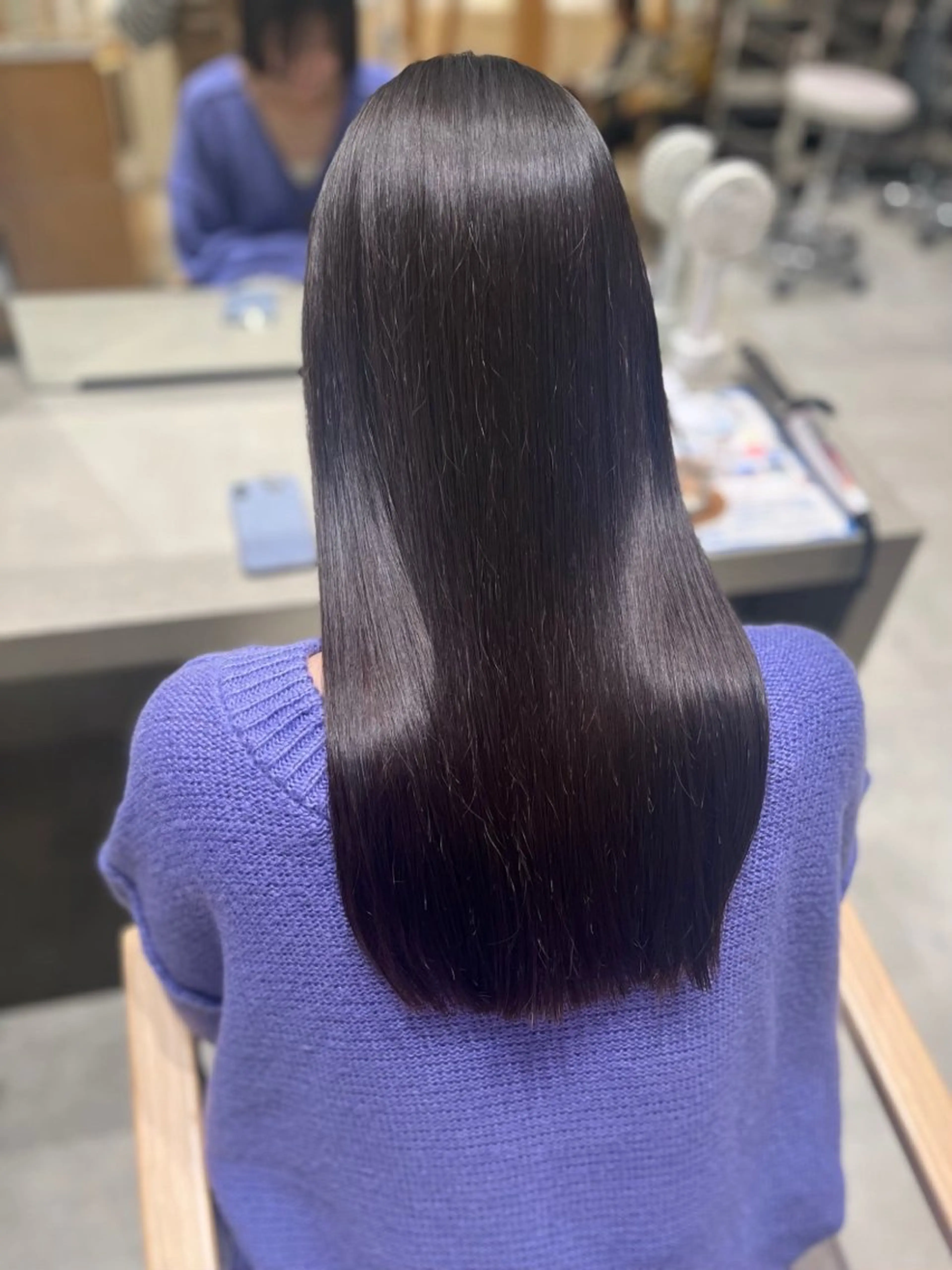 カラー パーマ 宮本 茉衣子のヘアスタイル