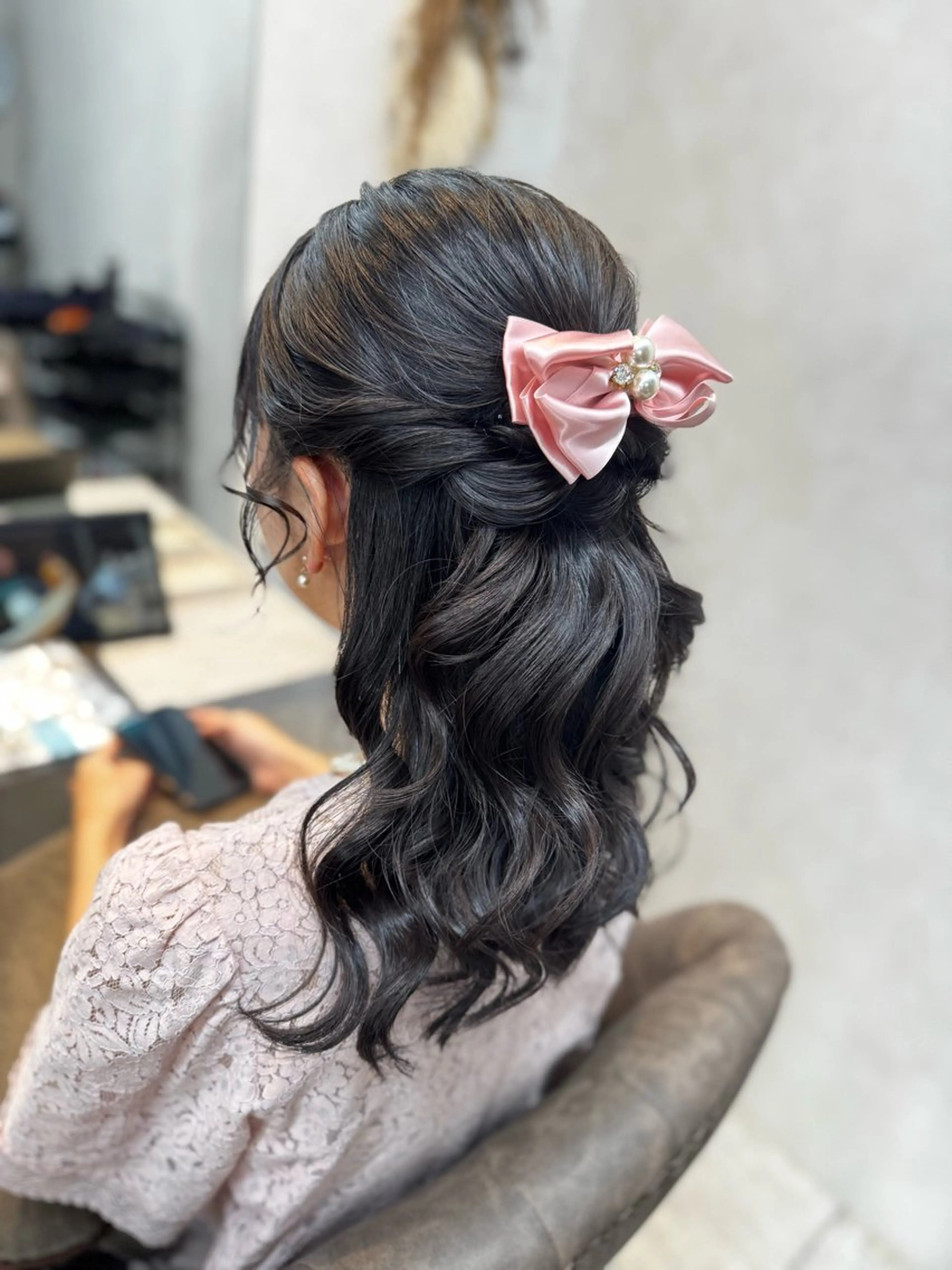 ミディアム ヘアアレンジ ハーフアップ ヘアセット hair room HARU所属・伊藤 栄子のヘアスタイル