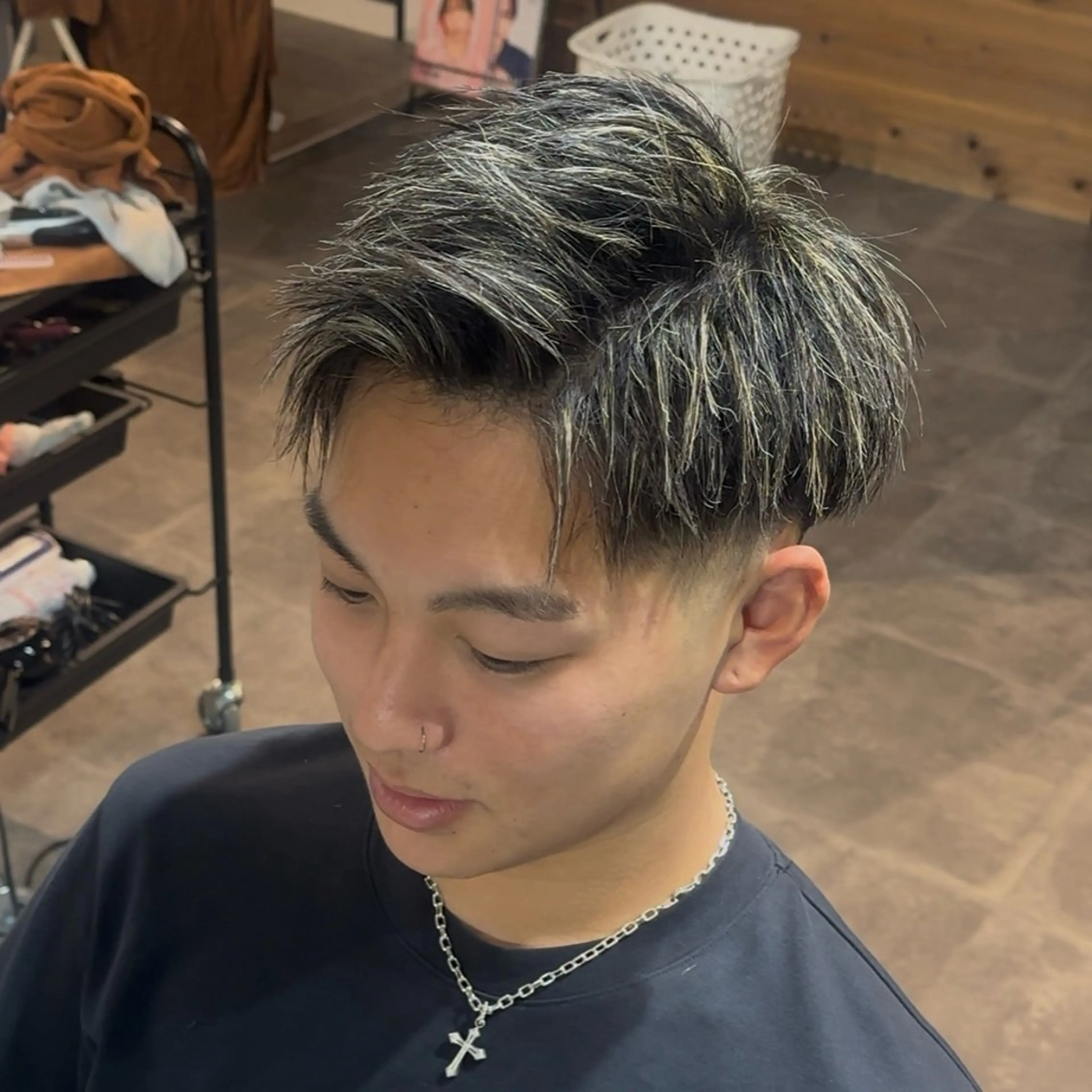 ショート カラー メンズ カット ヘアカラー 苗村 阿旺のヘアスタイル