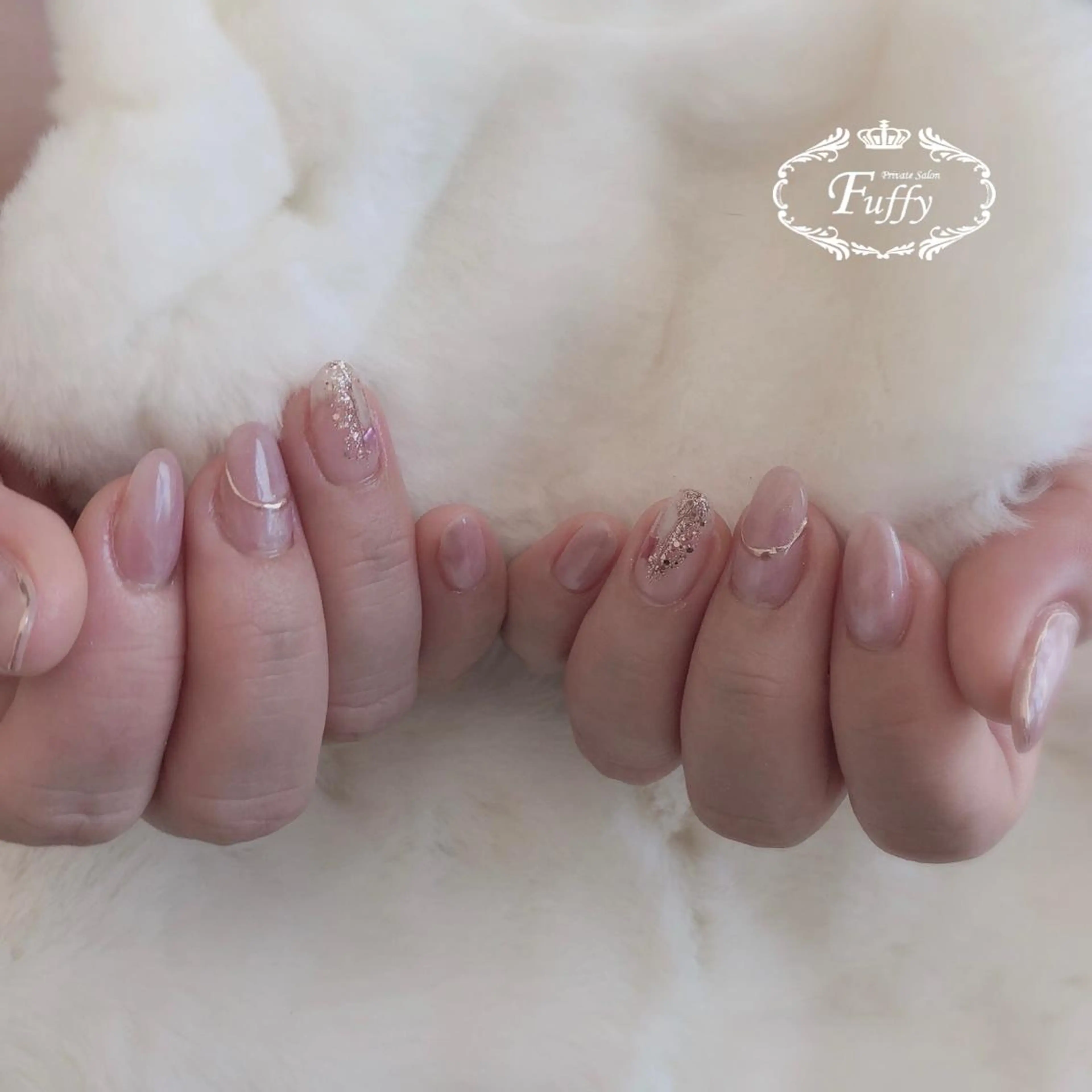 ネイル ラメ(グリッター) 大理石ネイル(マーブル) ピンク 冬ネイル クリスマス ハンドネイル Fuffy所属・フーフィー Fuffyのネイルデザイン