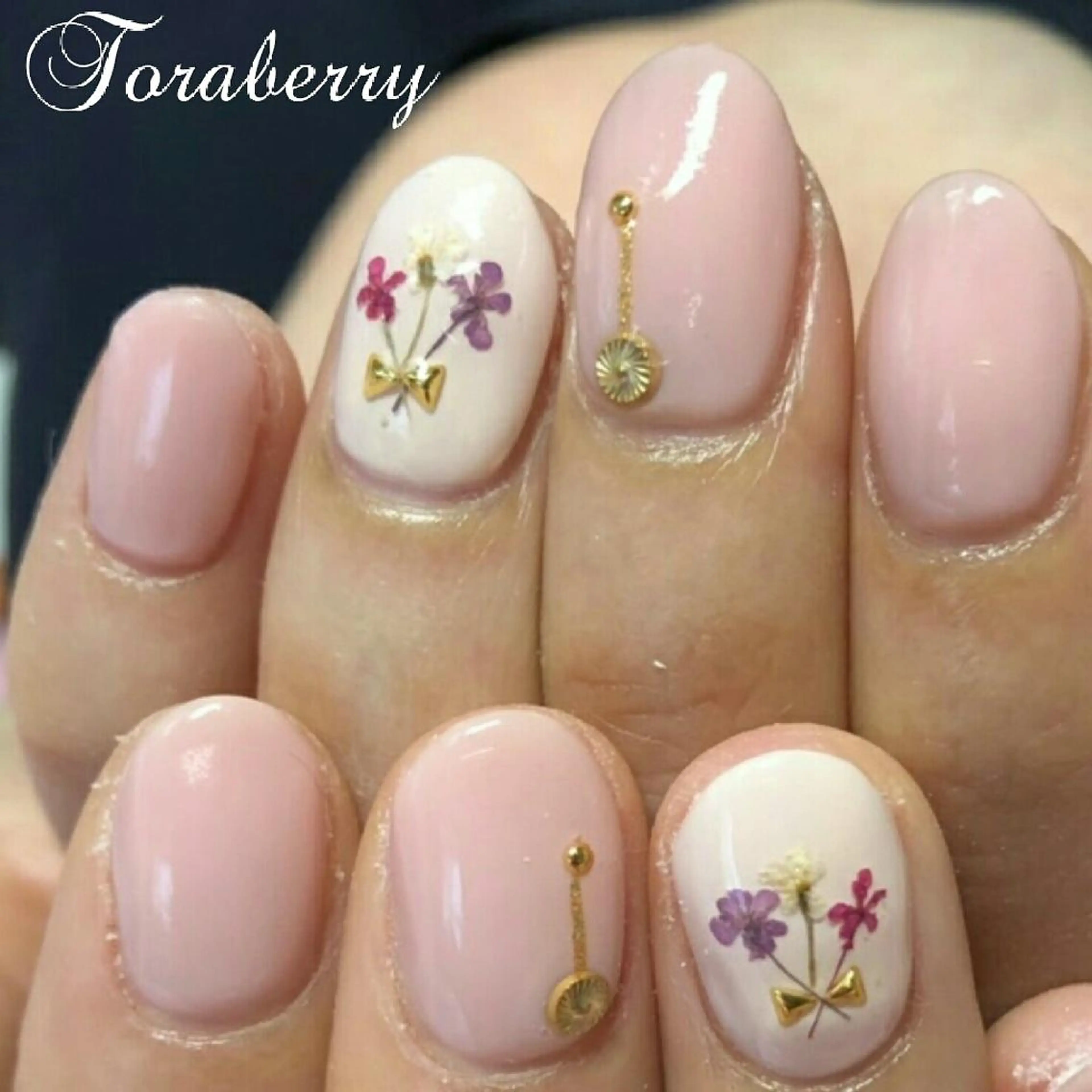 ネイル ハンドネイル ネイリスト なつみのネイルデザイン