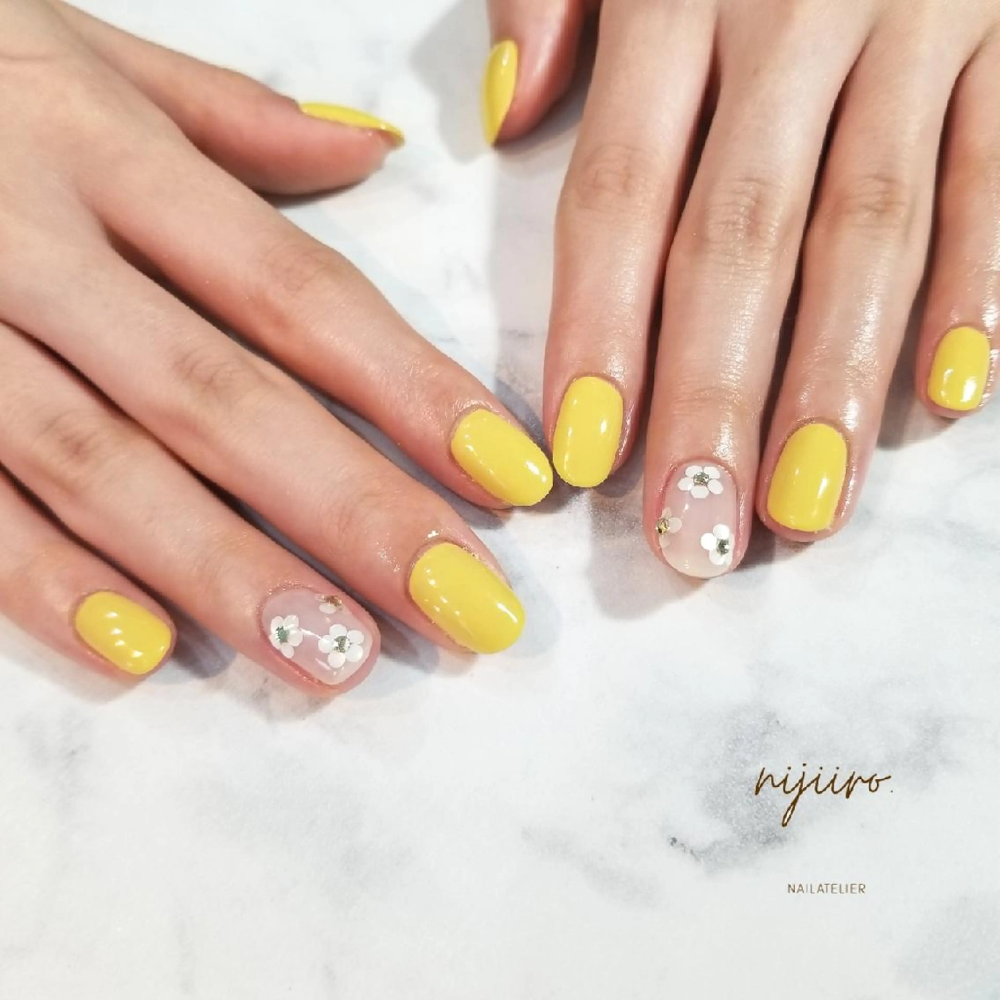 ネイル ハンドネイル nailatelier nijiiro.所属・nijiiro🌈 サトウのネイルデザイン