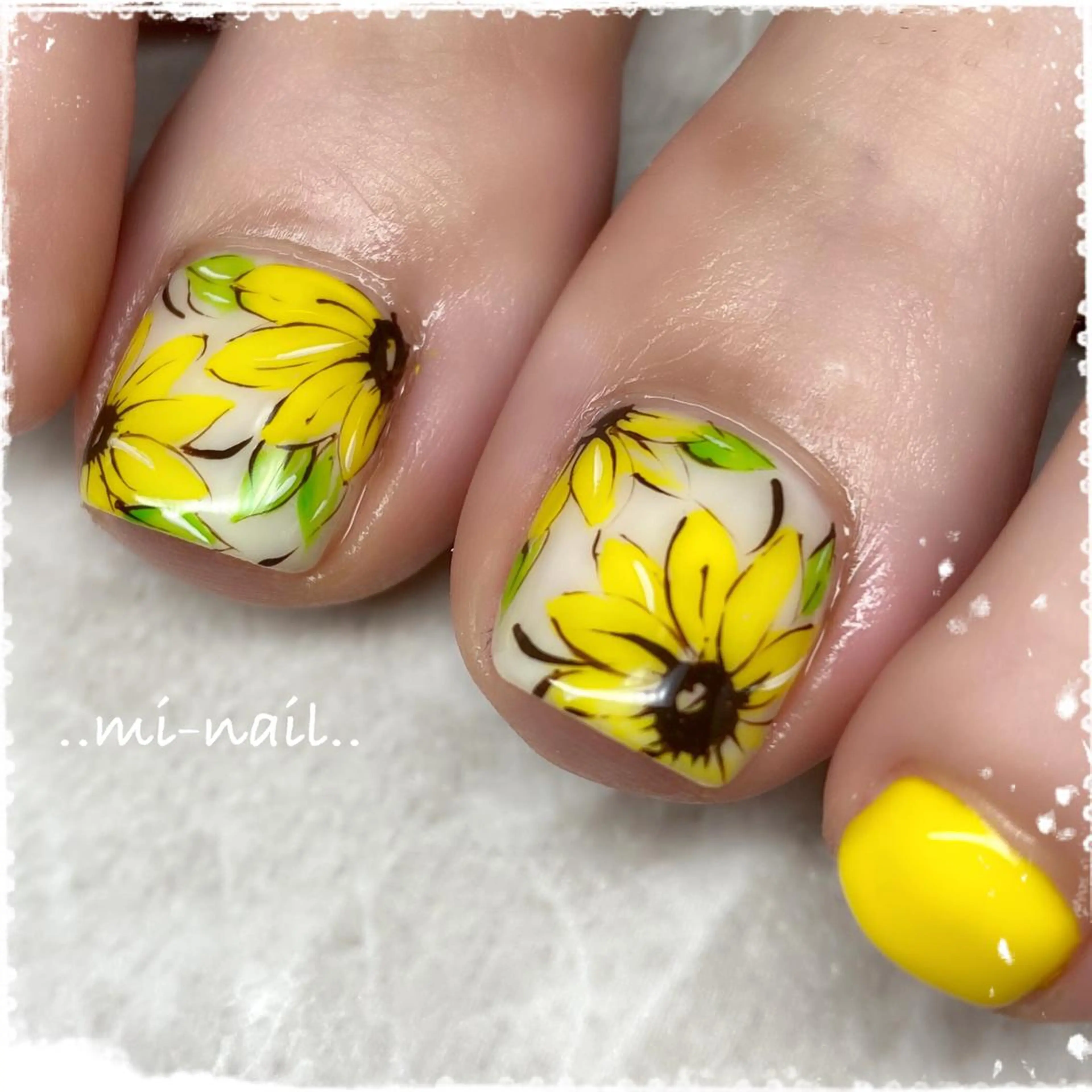 ネイル フットネイル ..mi_nail..所属・..mi-nail ..のネイルデザイン