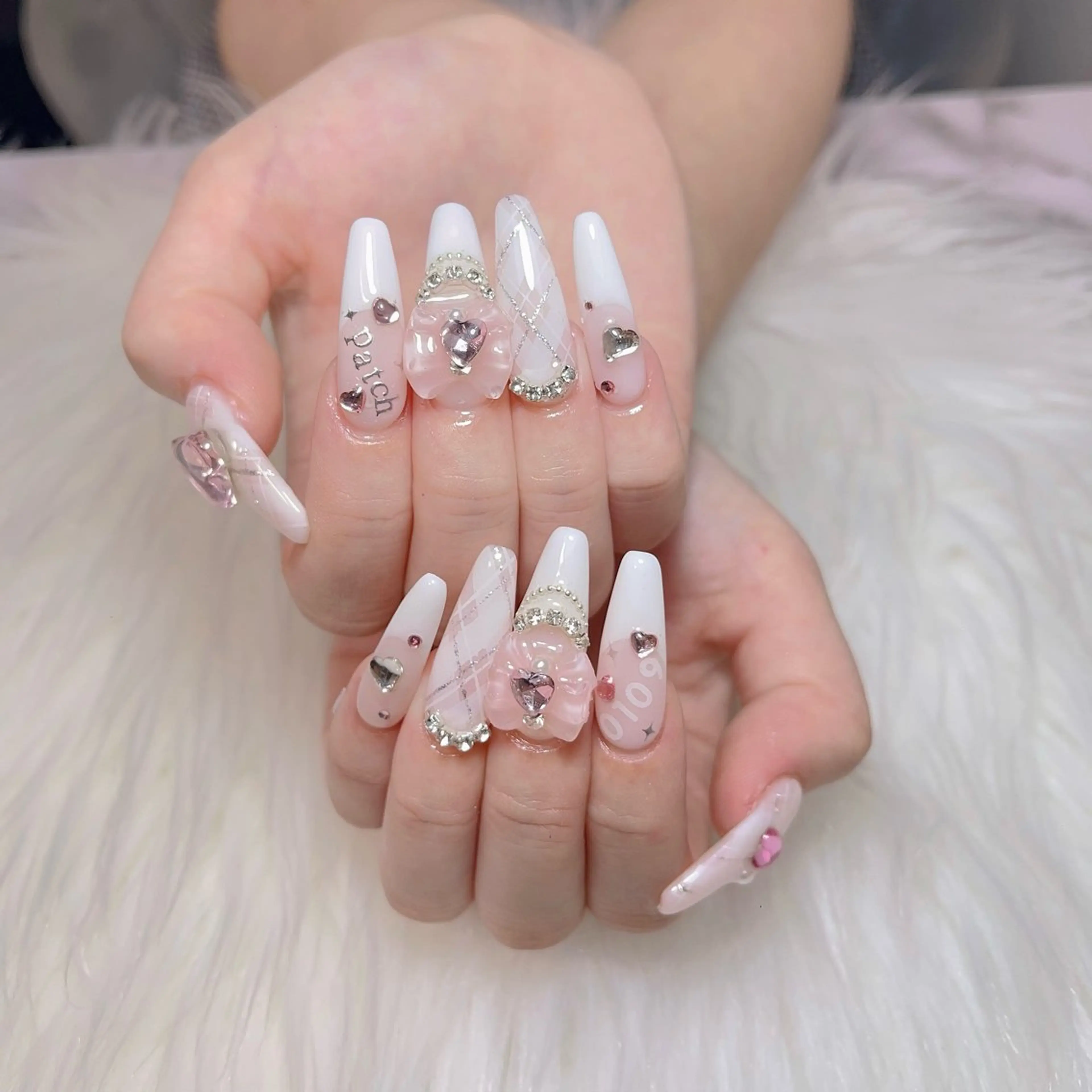 ネイル 西野 カナのネイルデザイン