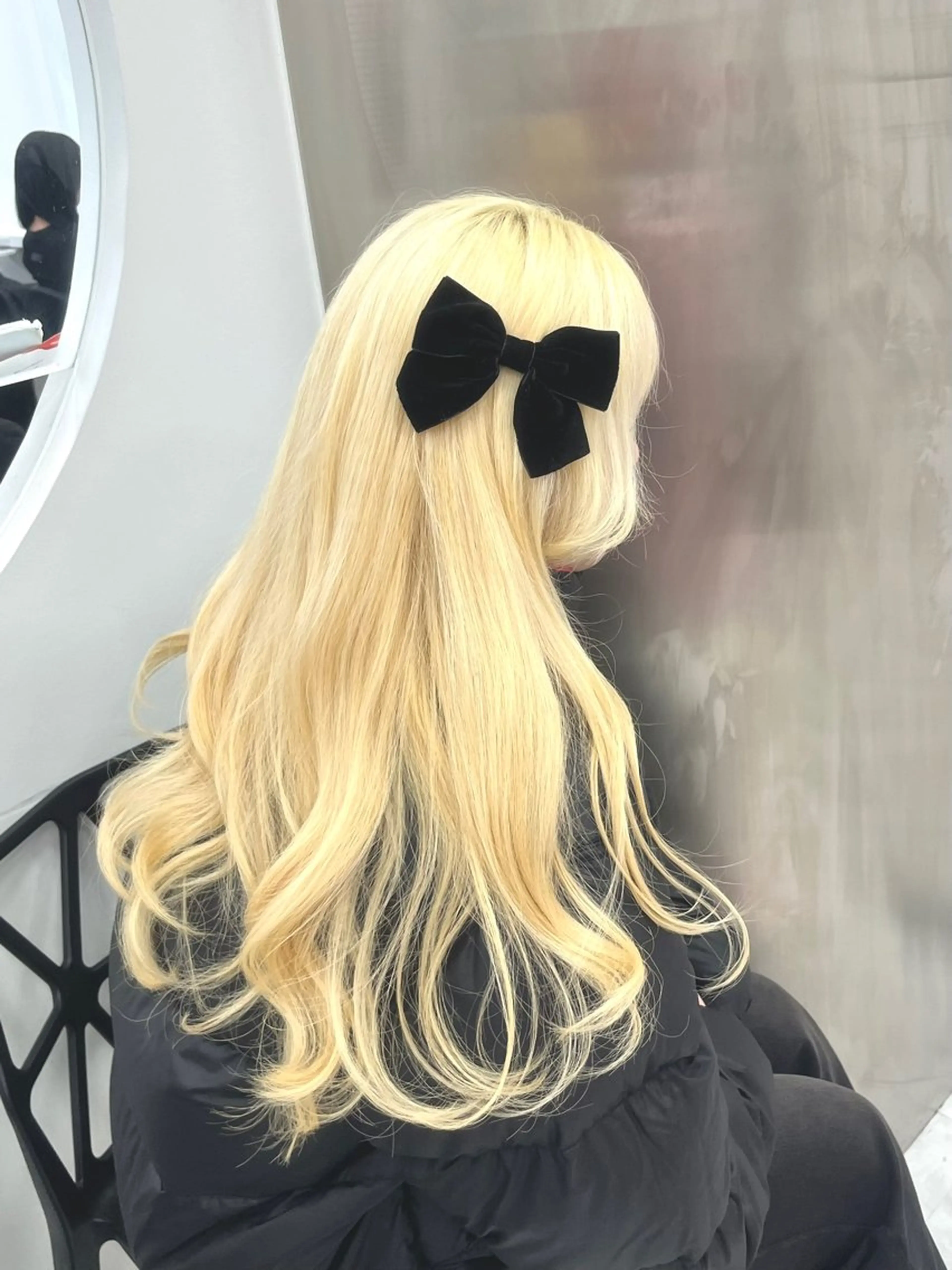 ロング ヘアカラー トリートメント ヘッドスパ ヘアセット ❤︎ワンホンガーリー なハイトーンヘア❤︎のヘアスタイル