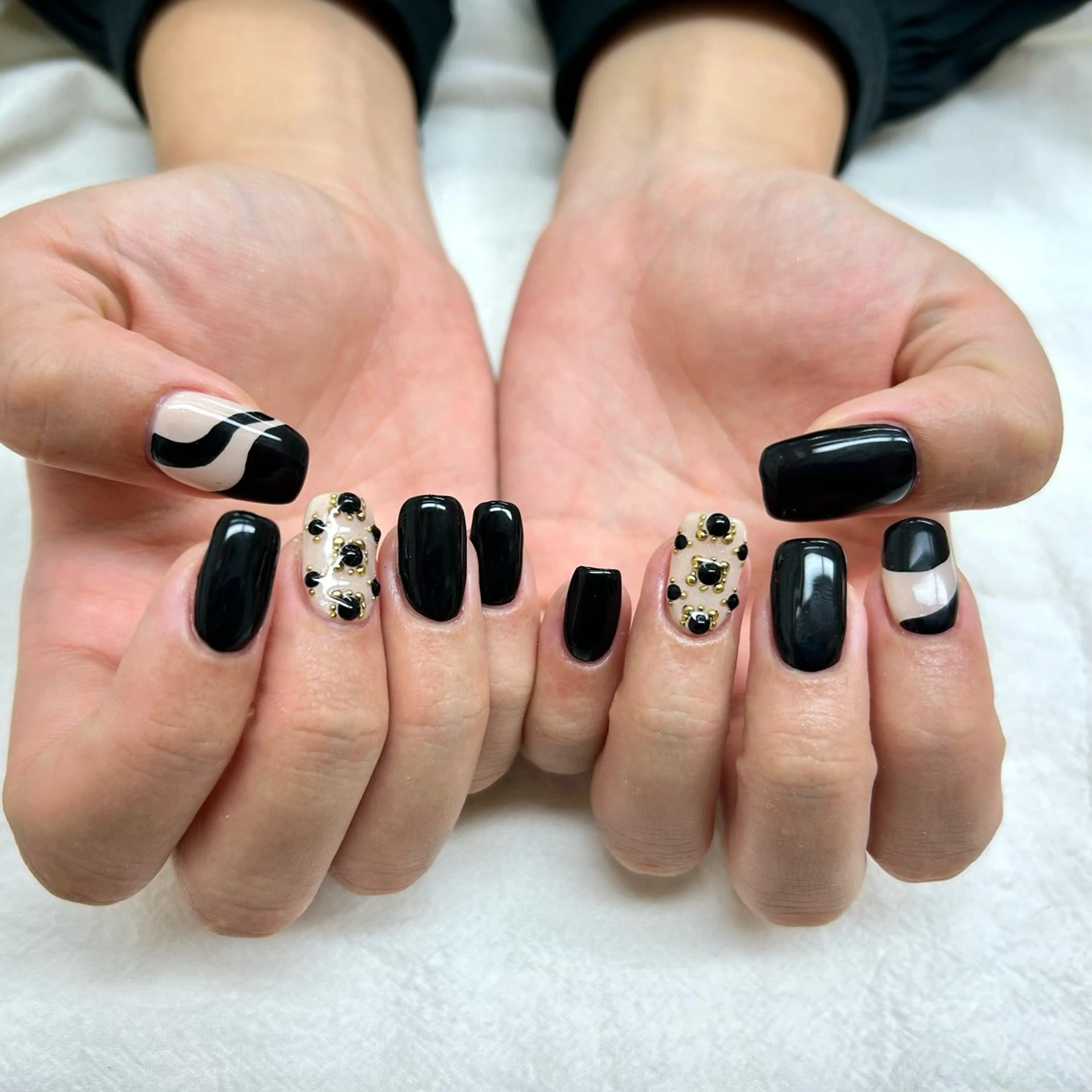 ネイル ハンドネイル Nail Studio GOTHAM所属・高円寺駅からすぐ🌈 ネイルGOTHAMのネイルデザイン