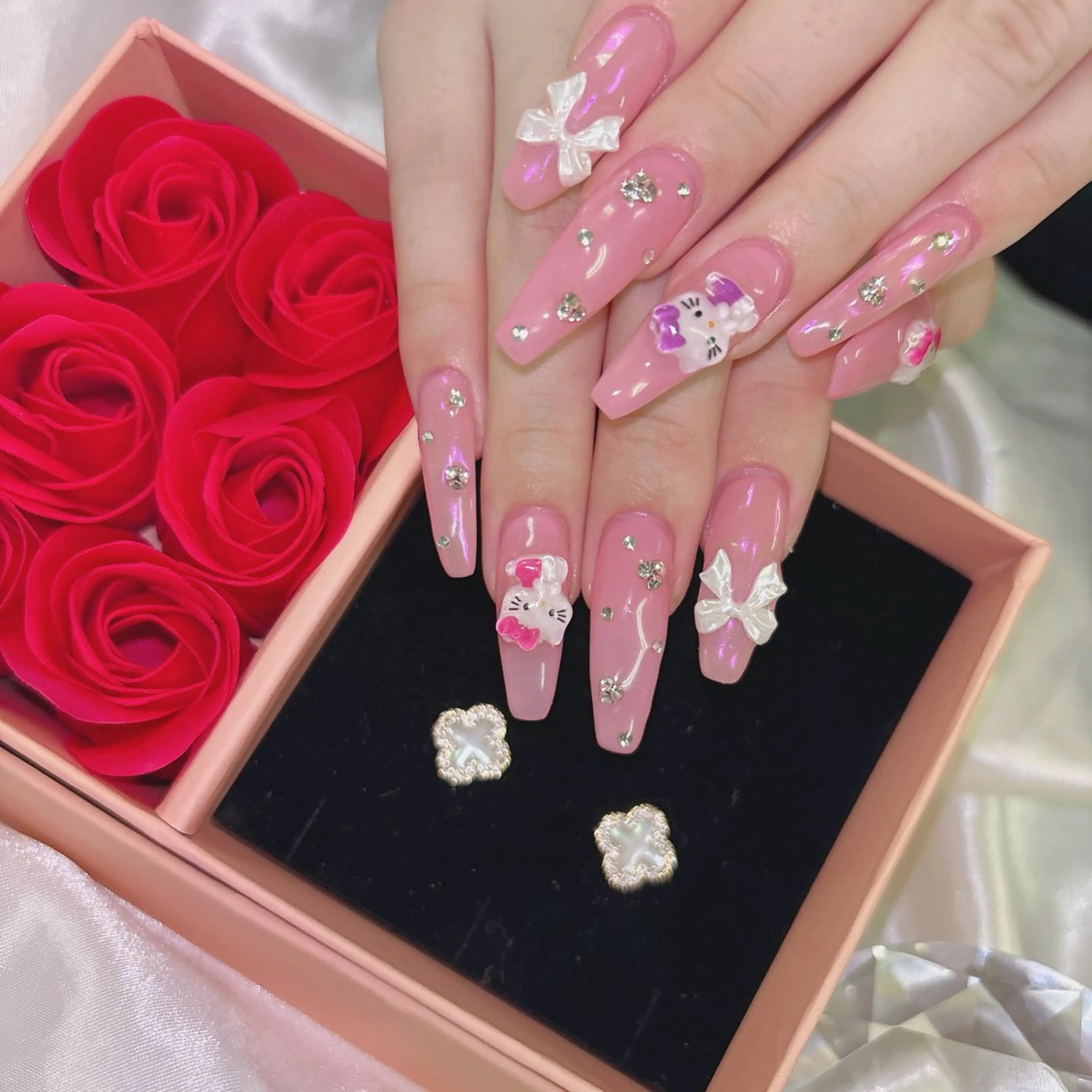 ネイル アートネイル フットネイル フレンチネイル ジェルネイル グラデーション ハンドネイル 💎ビューティサロン 湘南　RIRAN💎のネイルデザイン