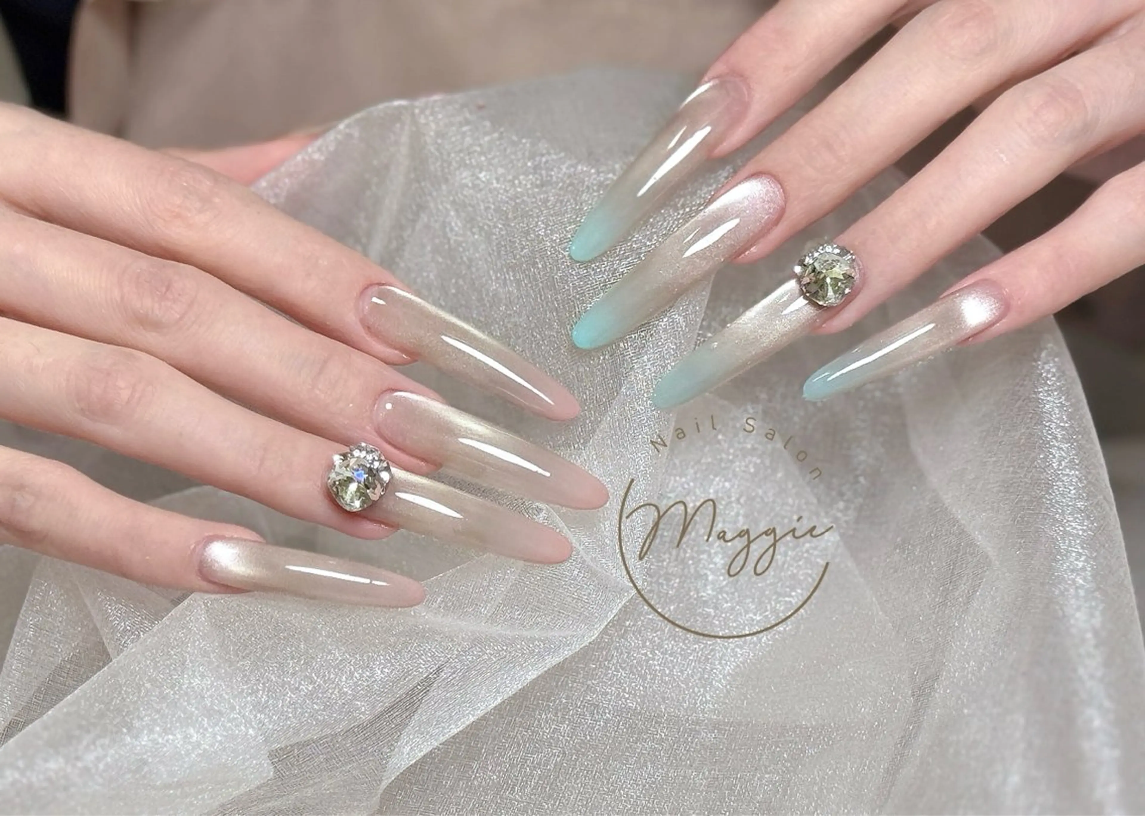 ネイル Maggie Nail🦩のネイルデザイン