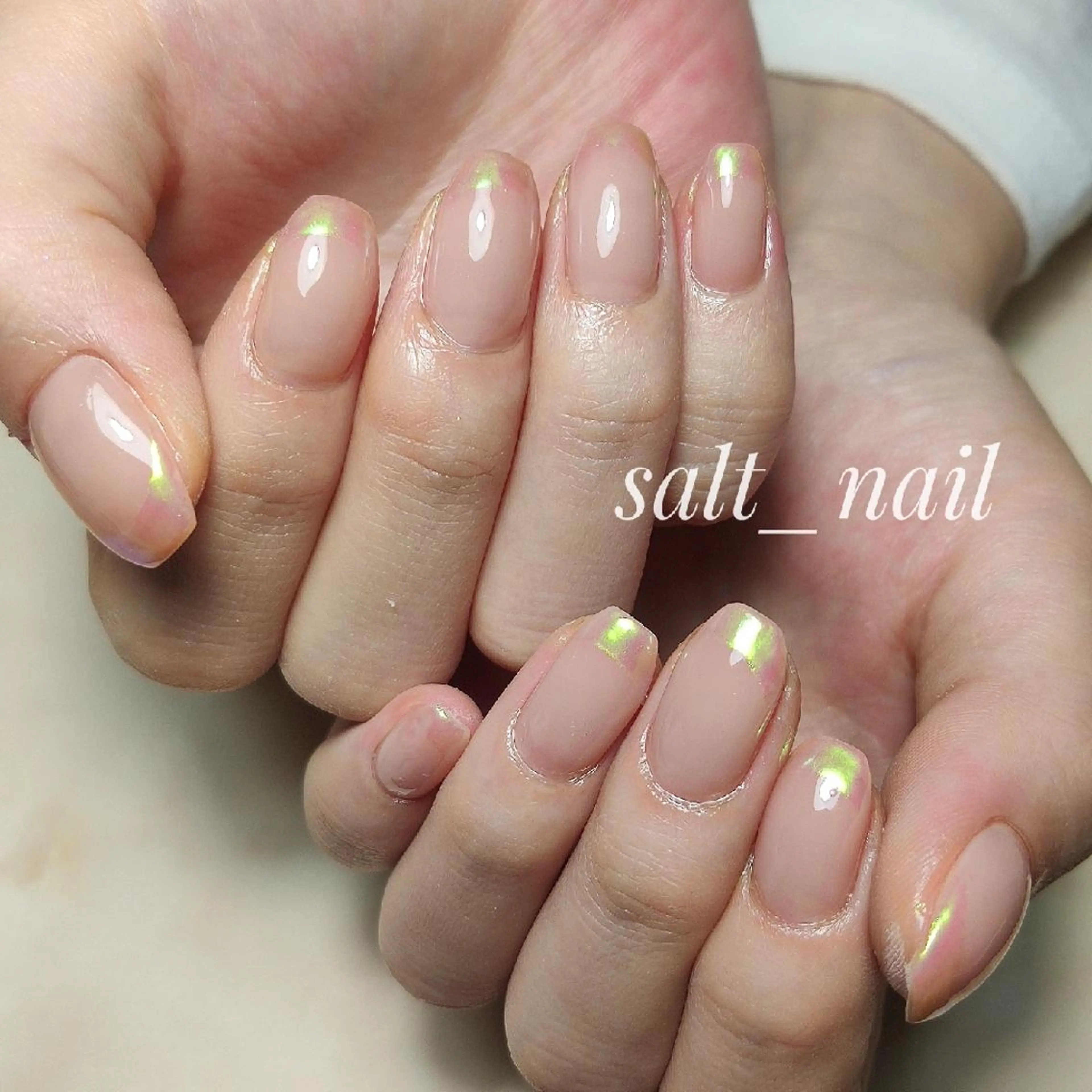 ネイル オーロラネイル フレンチネイル ハンドネイル 個人サロン saltnailのネイルデザイン