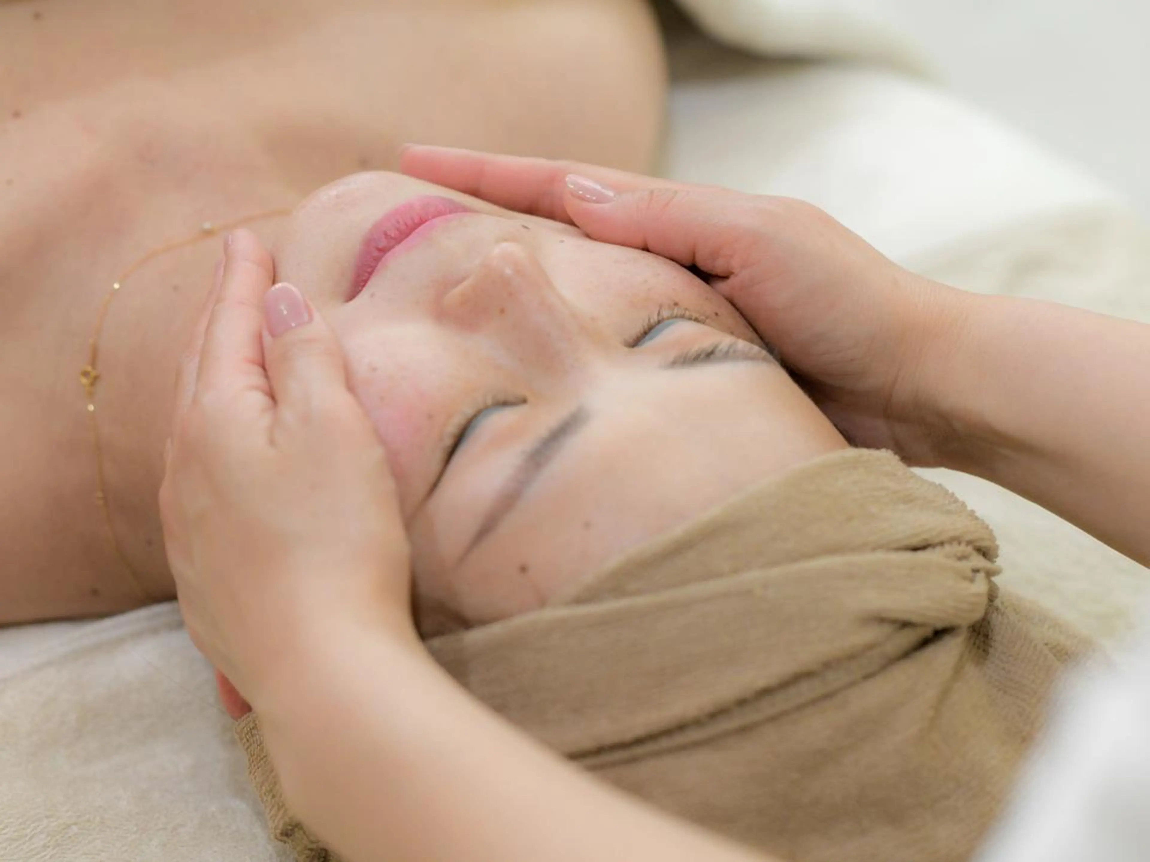 【くすみ・たるみケア】ヒアルロン酸・コラーゲン配合酸素パック付の写真