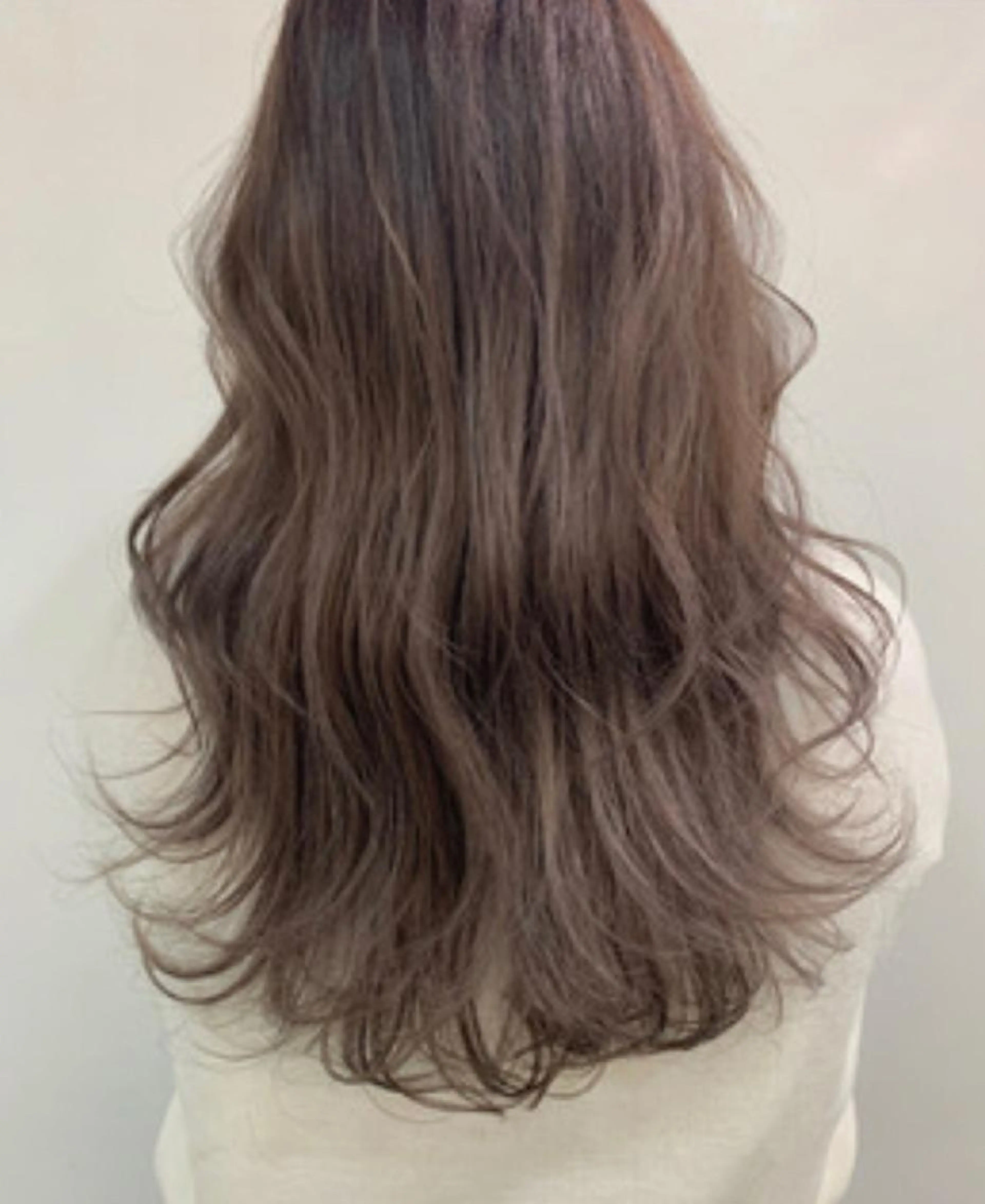 【人気No.1】赤味のないカラーがお好みの方◎〔スロウカラー＋カット＋コーティングTR〕の写真