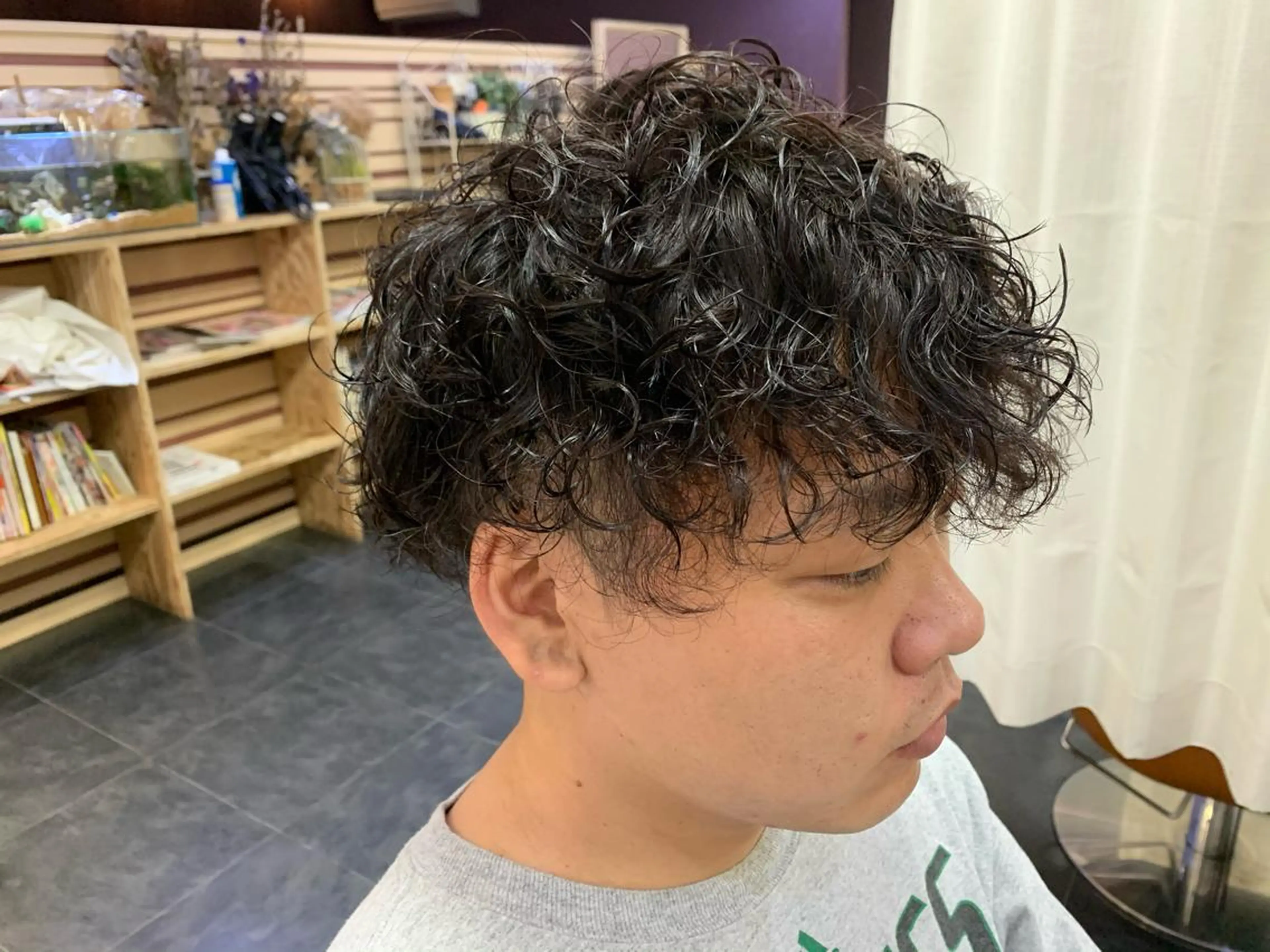 ショート パーマ メンズ labyrinthノーブル所属・メンズ特化西村 雄太のヘアスタイル