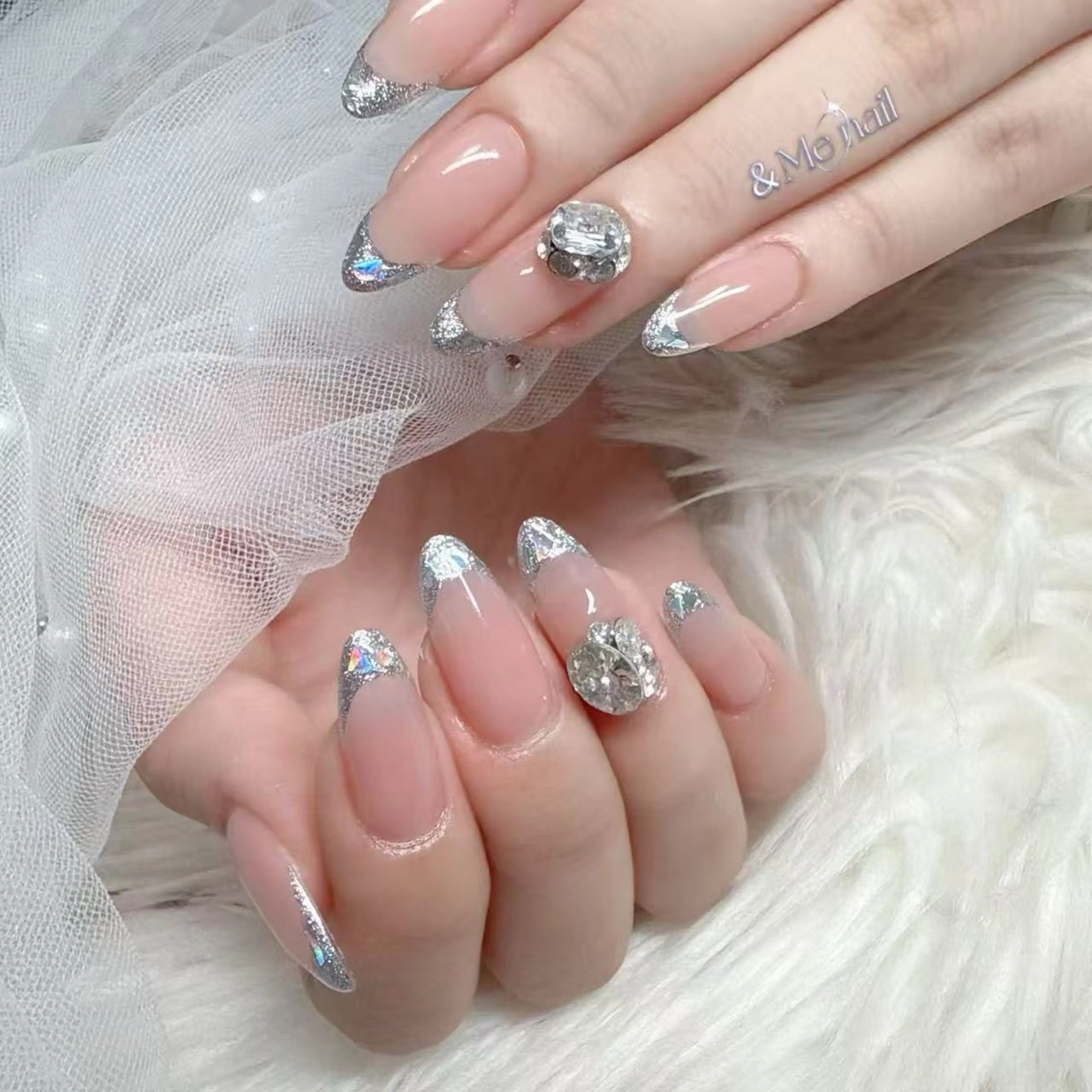 ネイル フレンチネイル ガラスフレンチ ハンドネイル Fukuda シュウのネイルデザイン