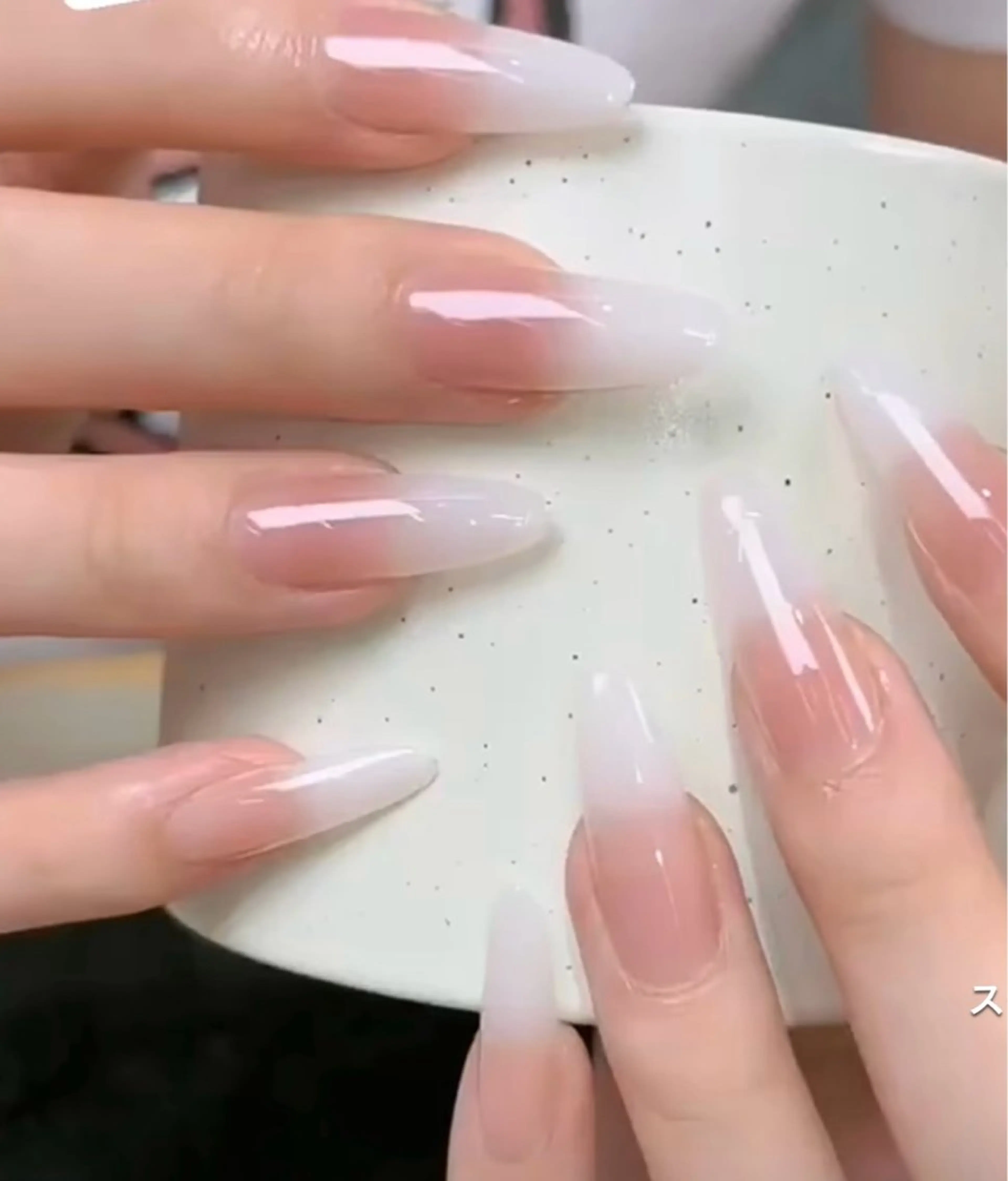 ネイル グラデーション ネイルチップ 米澤 ハナユキのネイルデザイン