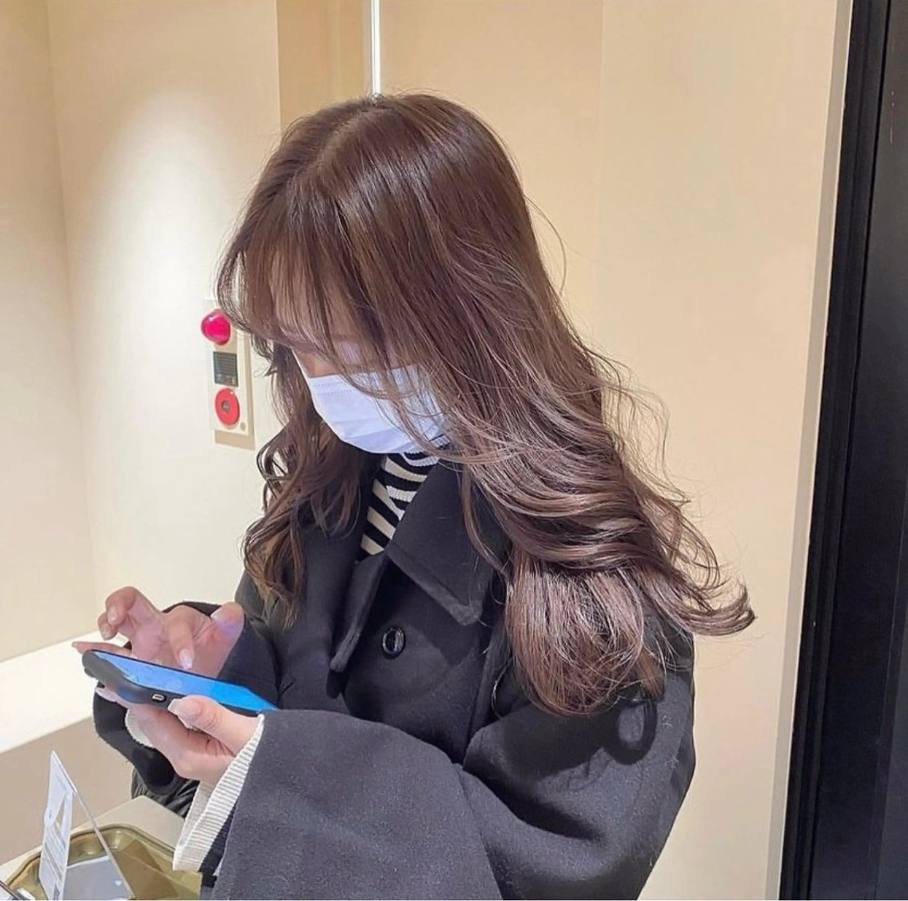 セミロング カラー ベージュカラー ブラウンカラー ブラウンベージュ 透明感カラー ayumi / ミディアムトーンのヘアスタイル