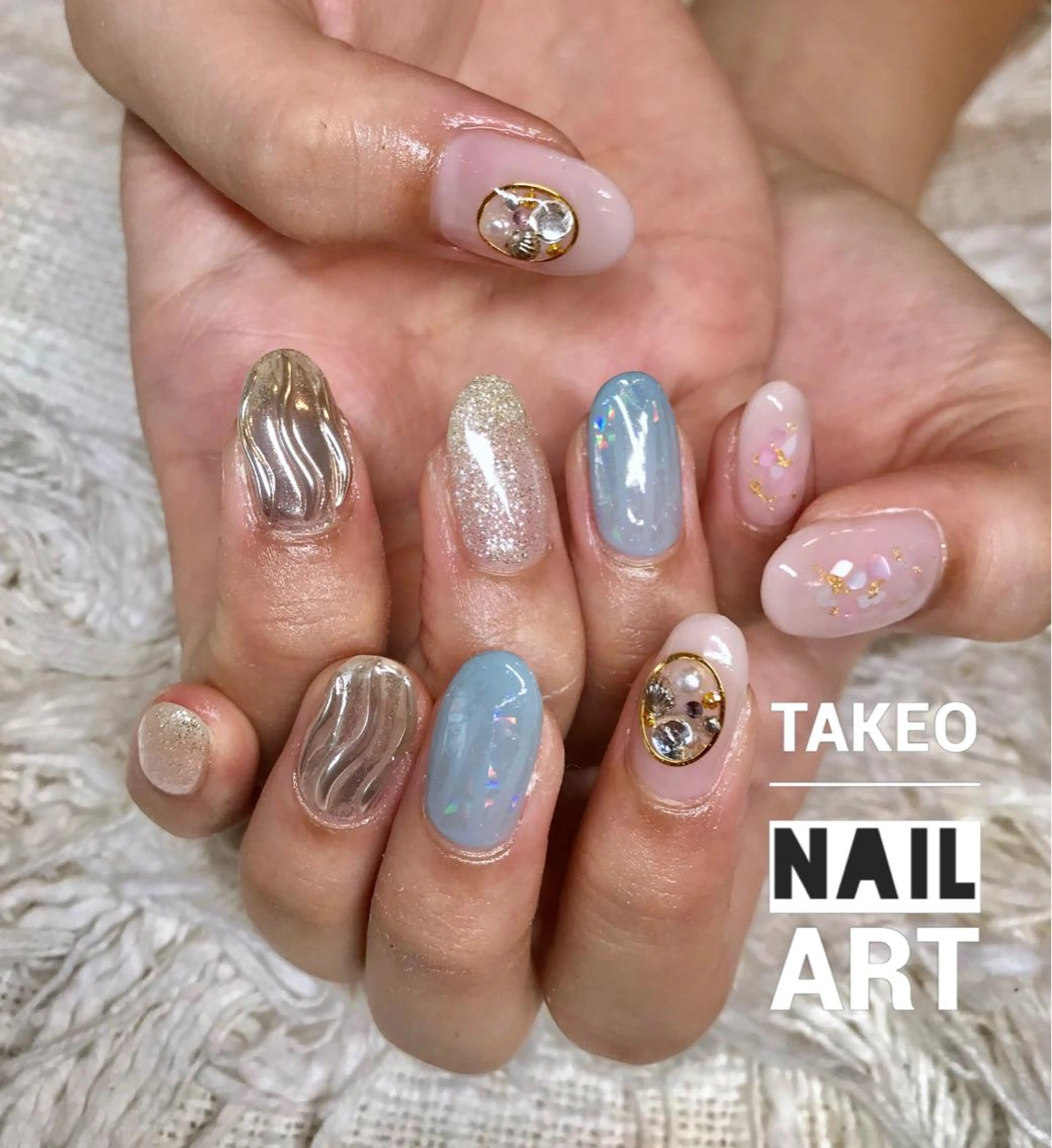ミディアム ネイル マツエク・マツパ ミラーネイル nail&eye Aoのマツエク・マツパデザイン