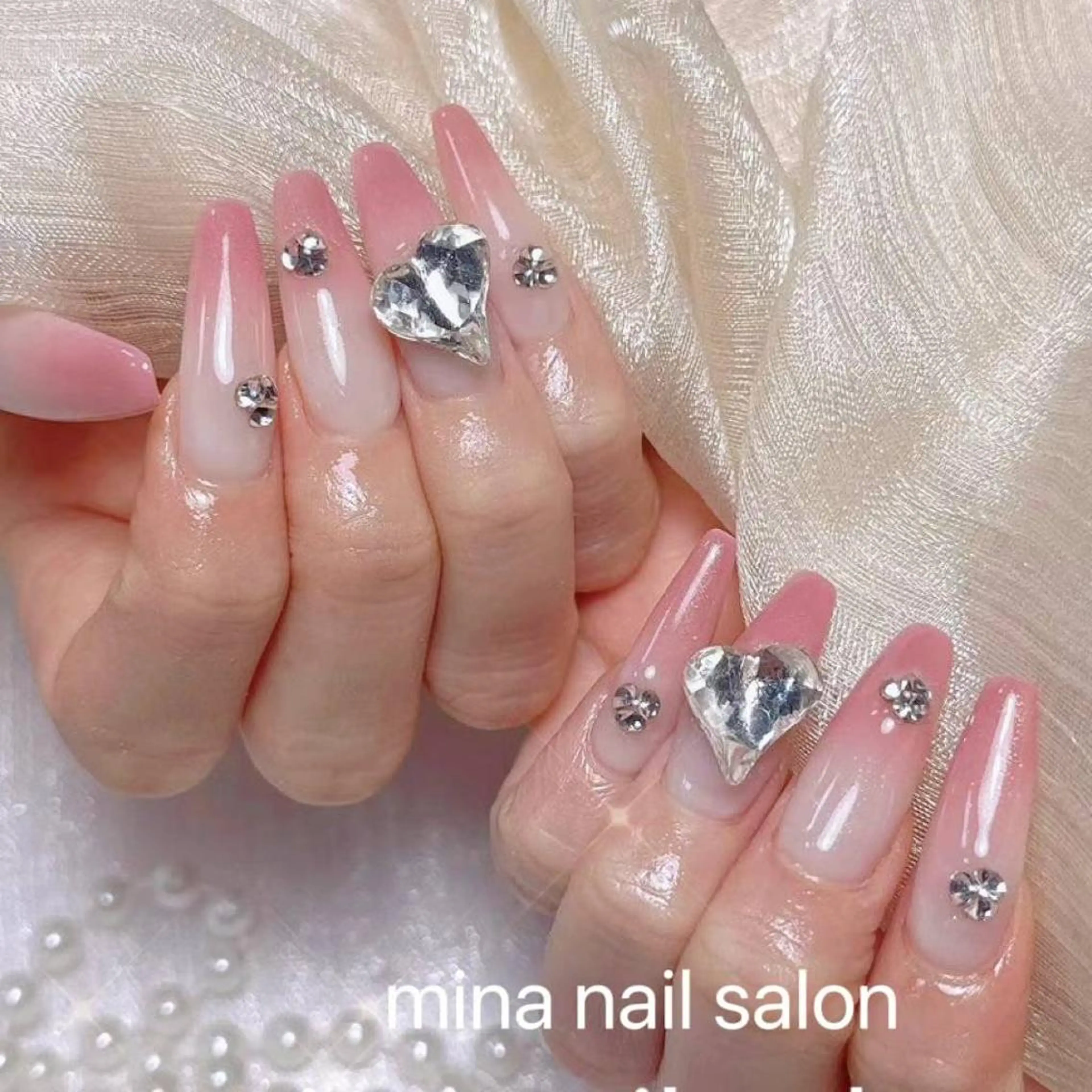 ネイル 長さ出し フットネイル フレンチネイル ガラスフレンチ 韓国ネイル 🐾みき 🧸のネイルデザイン