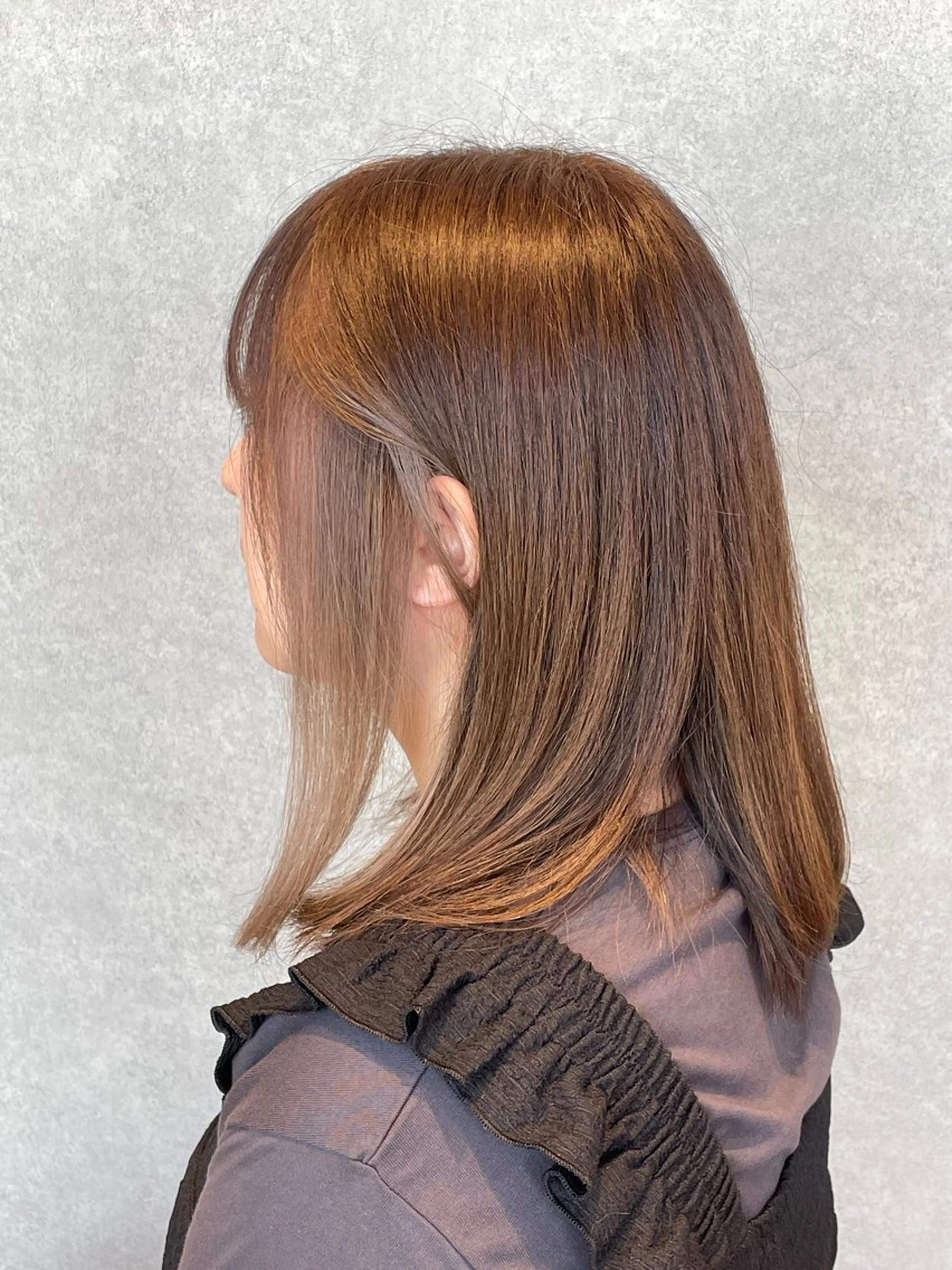 ミディアム カット ヘアカラー 切りっぱなしボブ/ 蒲生四丁目/伊藤瑠唯のヘアスタイル