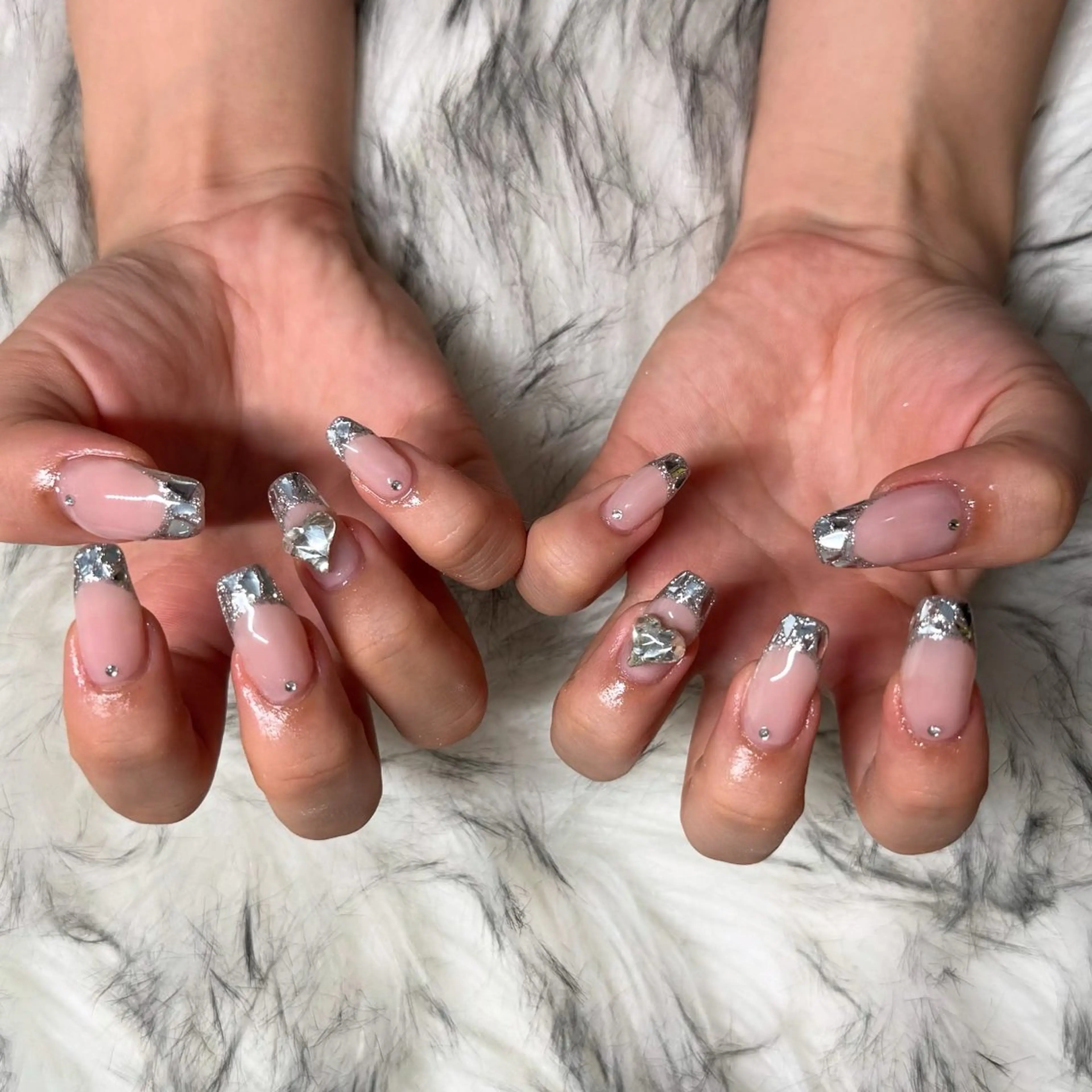 ロング ハンドネイル mao .のネイルデザイン