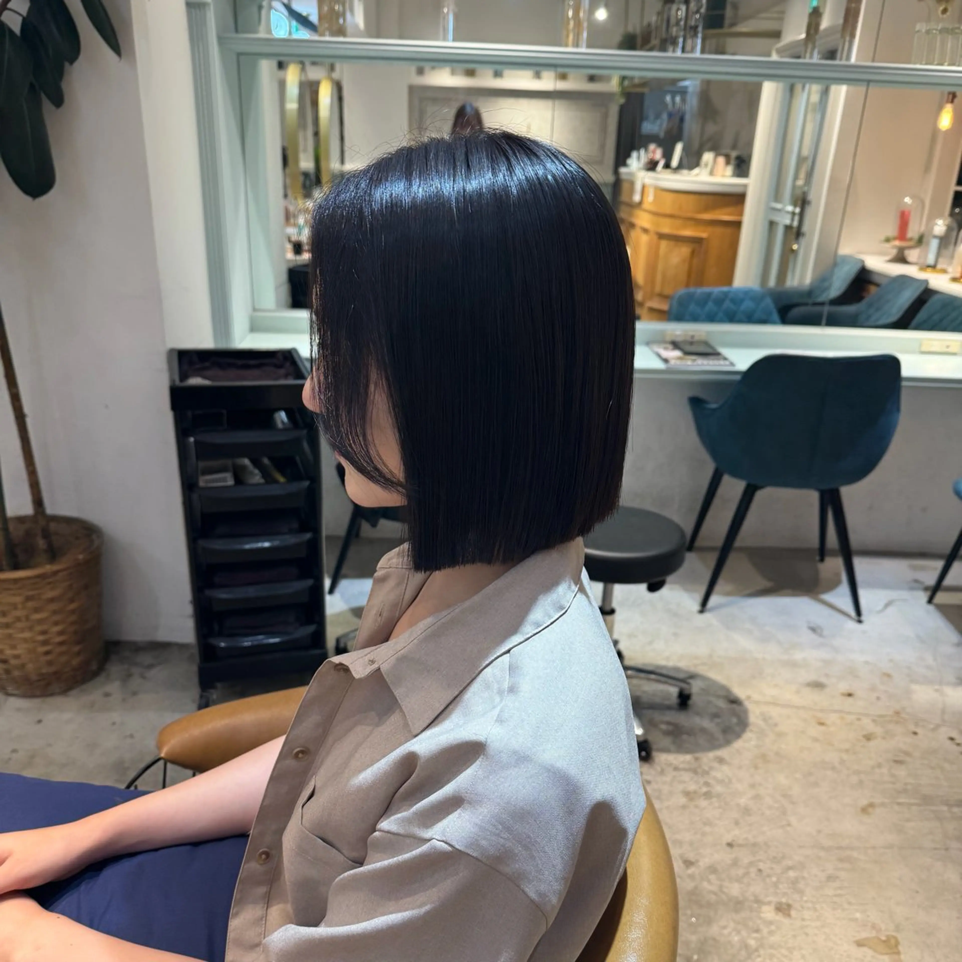 ミディアム ボブ 髪質改善 縮毛矯正 カット 縮毛矯正 トリートメント ヘアセット 髪質改善/ボブ /韓国/erikoのヘアスタイル