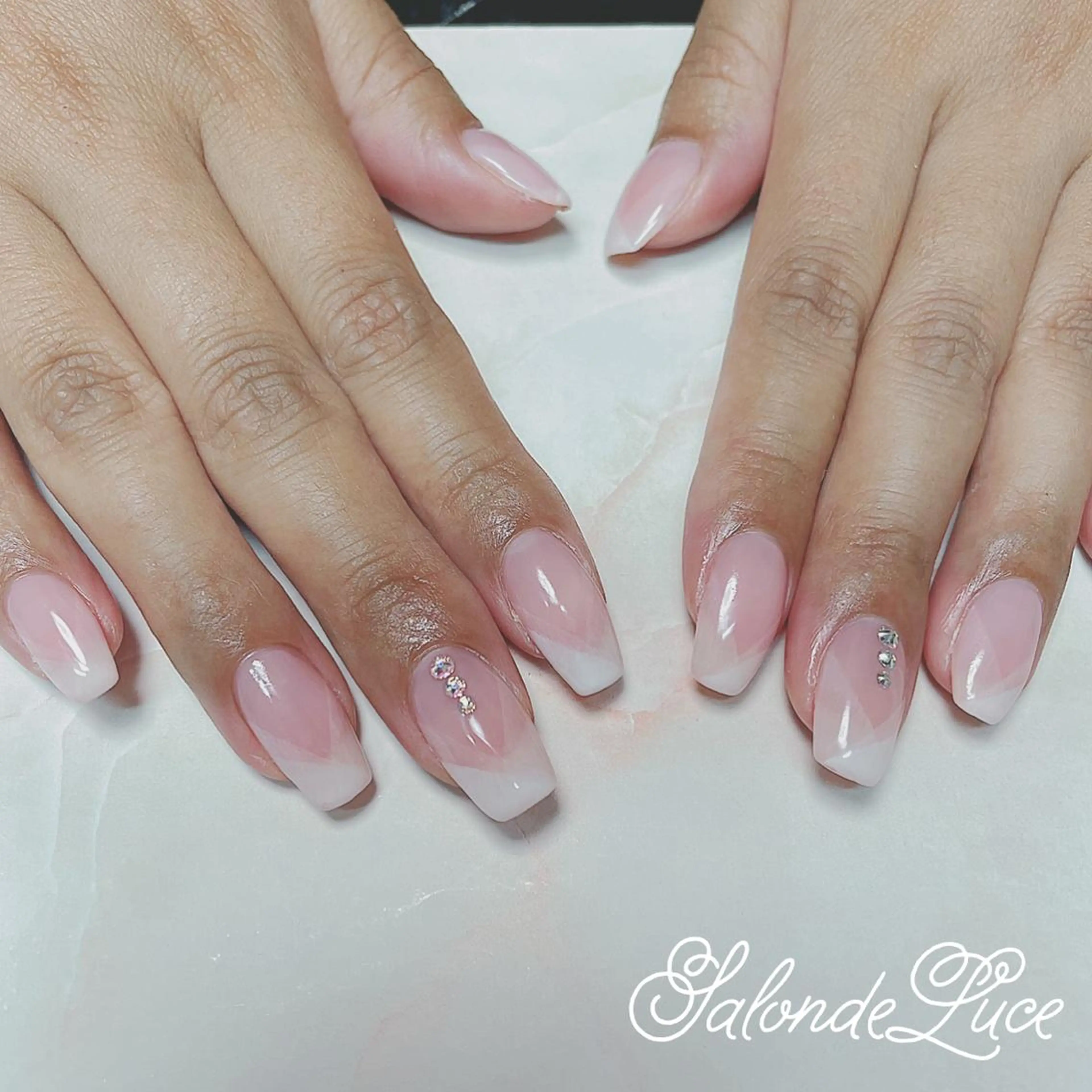 ネイル フレンチネイル ハンドネイル Salon de Luceのネイルデザイン