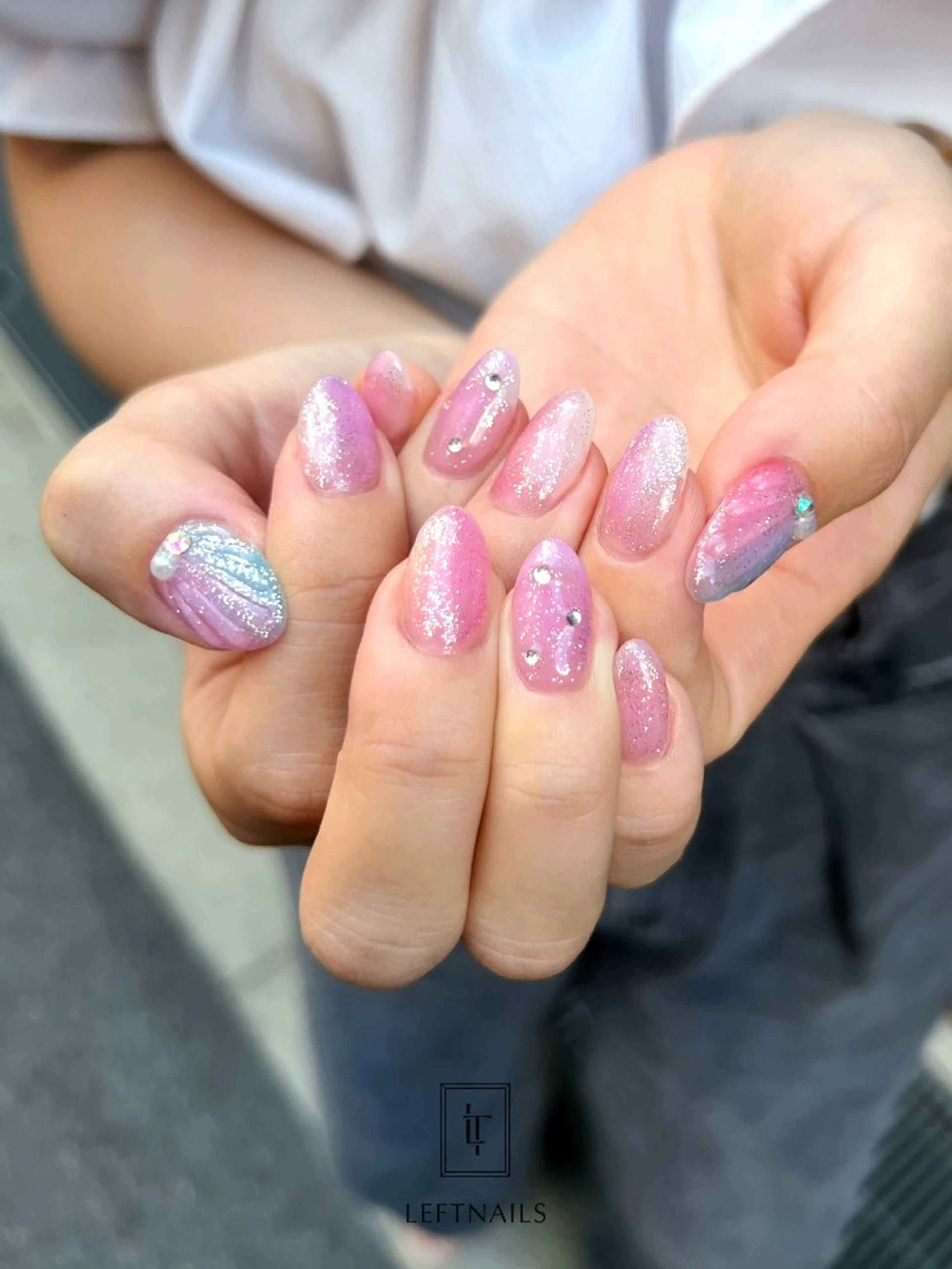 ネイル ハンドネイル LEFTNAILS フィルインニュアンスのネイルデザイン