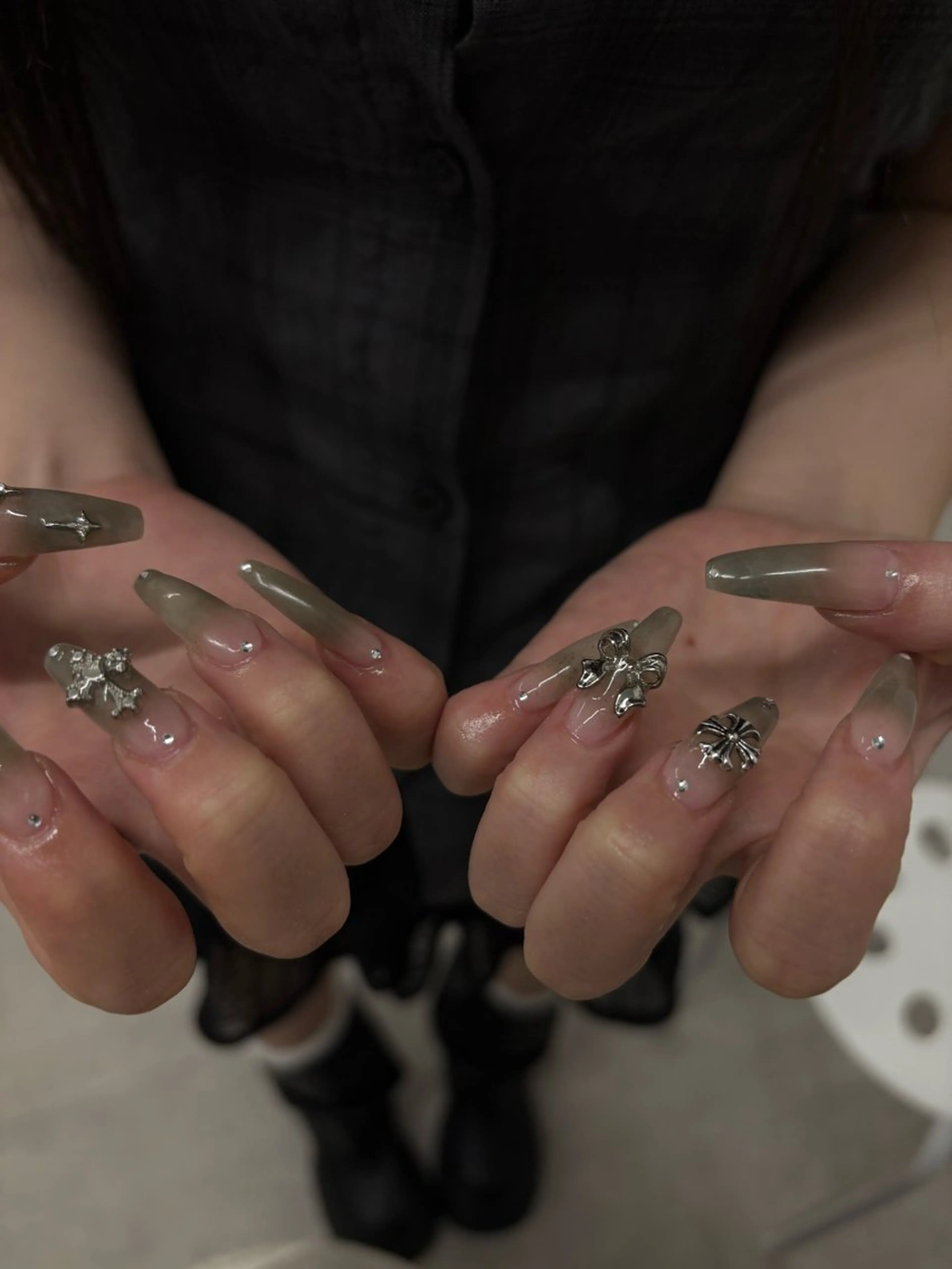 ネイル ハンドネイル yuria 🎀海外ネイル🌺のネイルデザイン