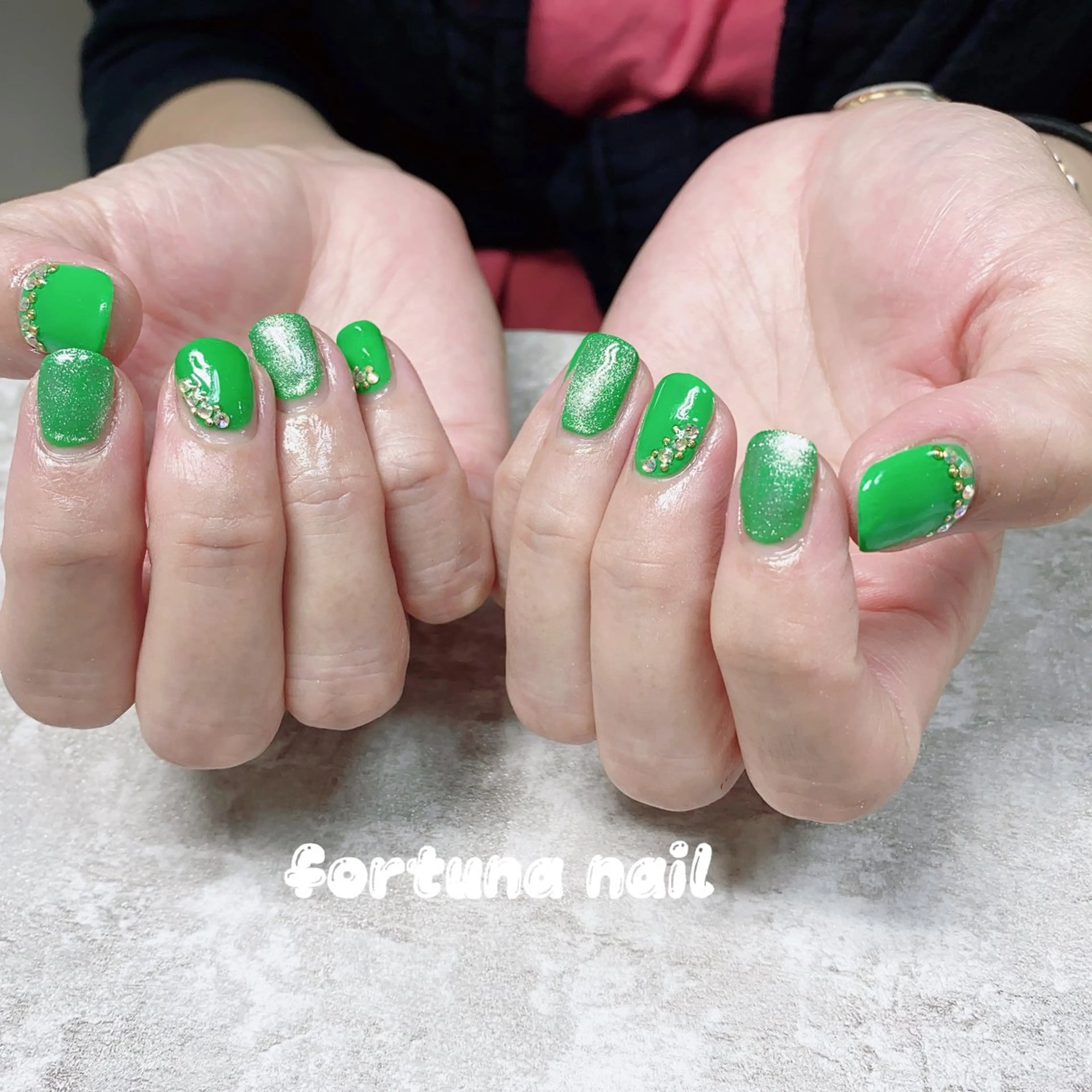 ネイル ハンドネイル ハンドケア Nail •Head スパFortunaのネイルデザイン