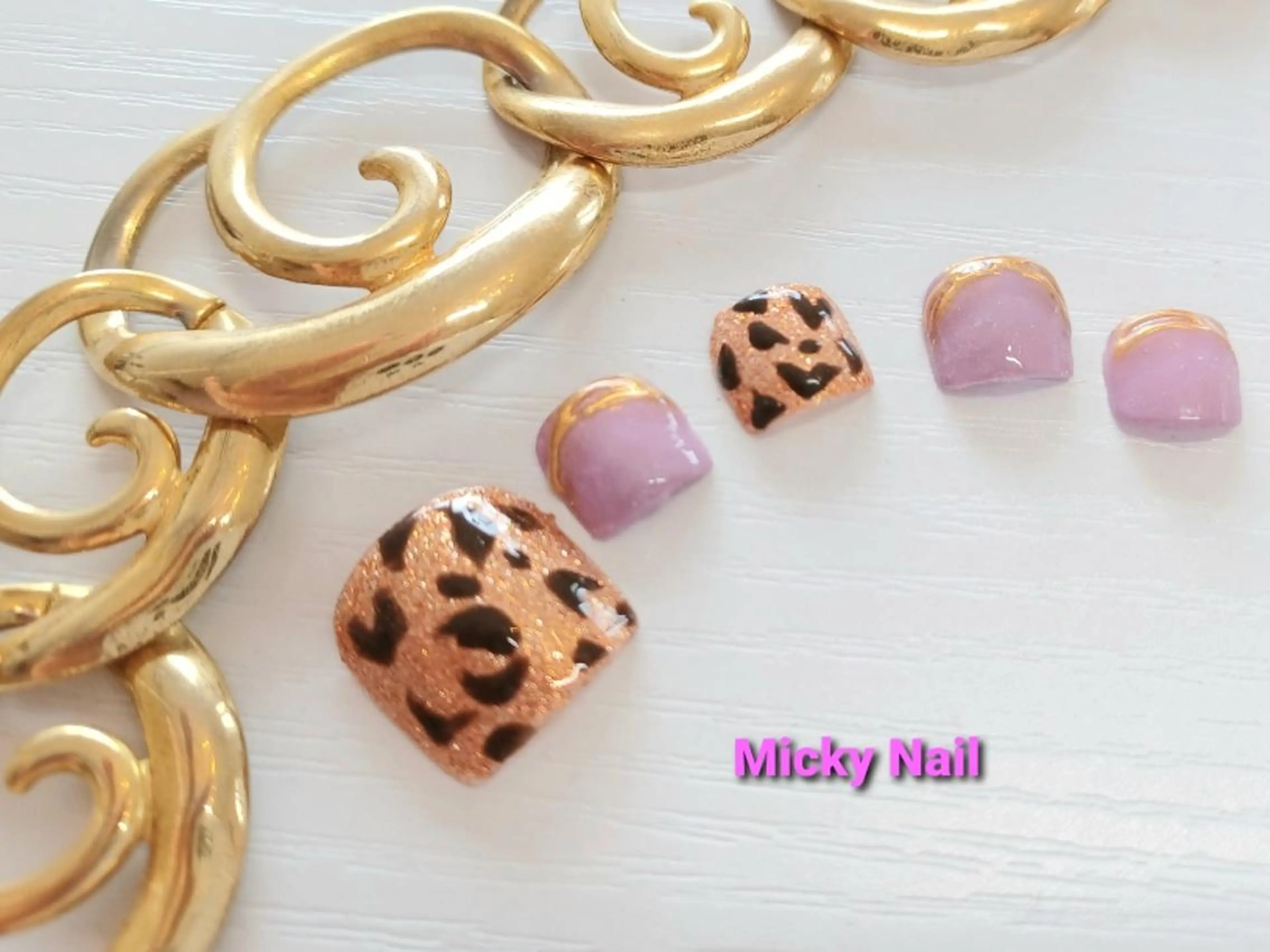 ネイル アニマル柄 フットネイル Micky nail chikushinoのネイルデザイン
