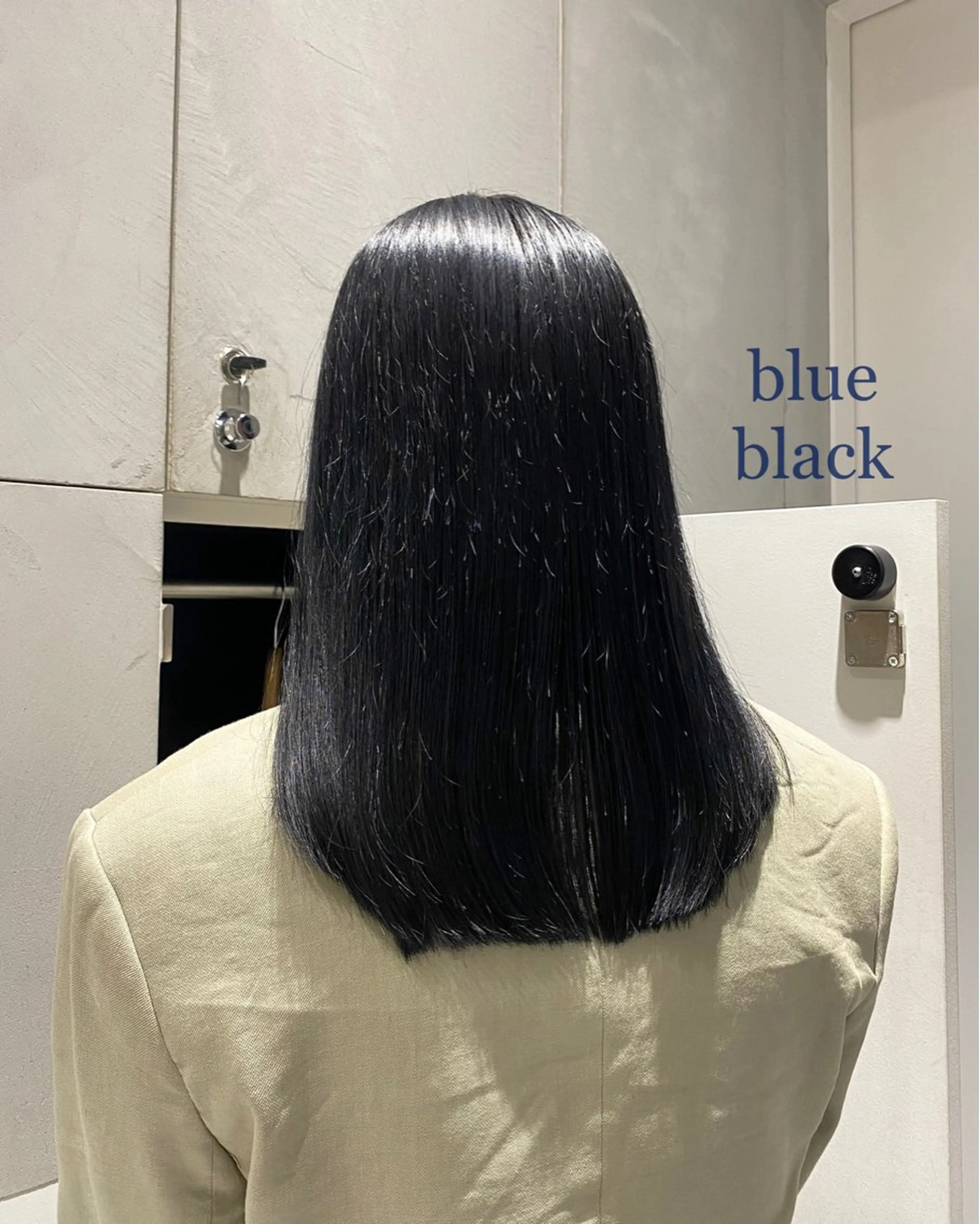 セミロング ヘアカラー 艶感/ナチュラル 🩵amiのヘアスタイル