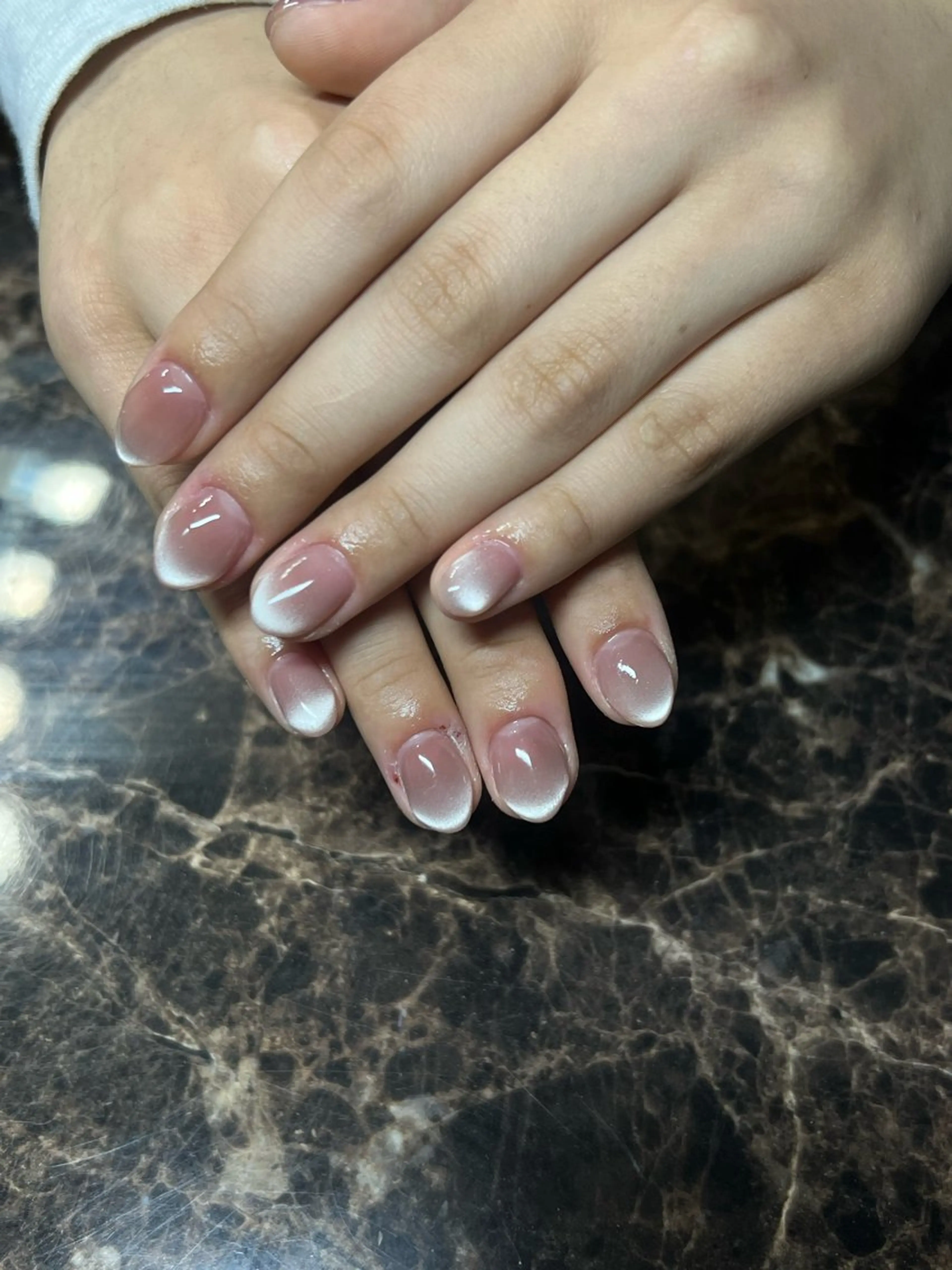 ネイル フレンチネイル マグネットネイル ハンドネイル ハンドケア IROHA NAIL 聖奈のネイルデザイン