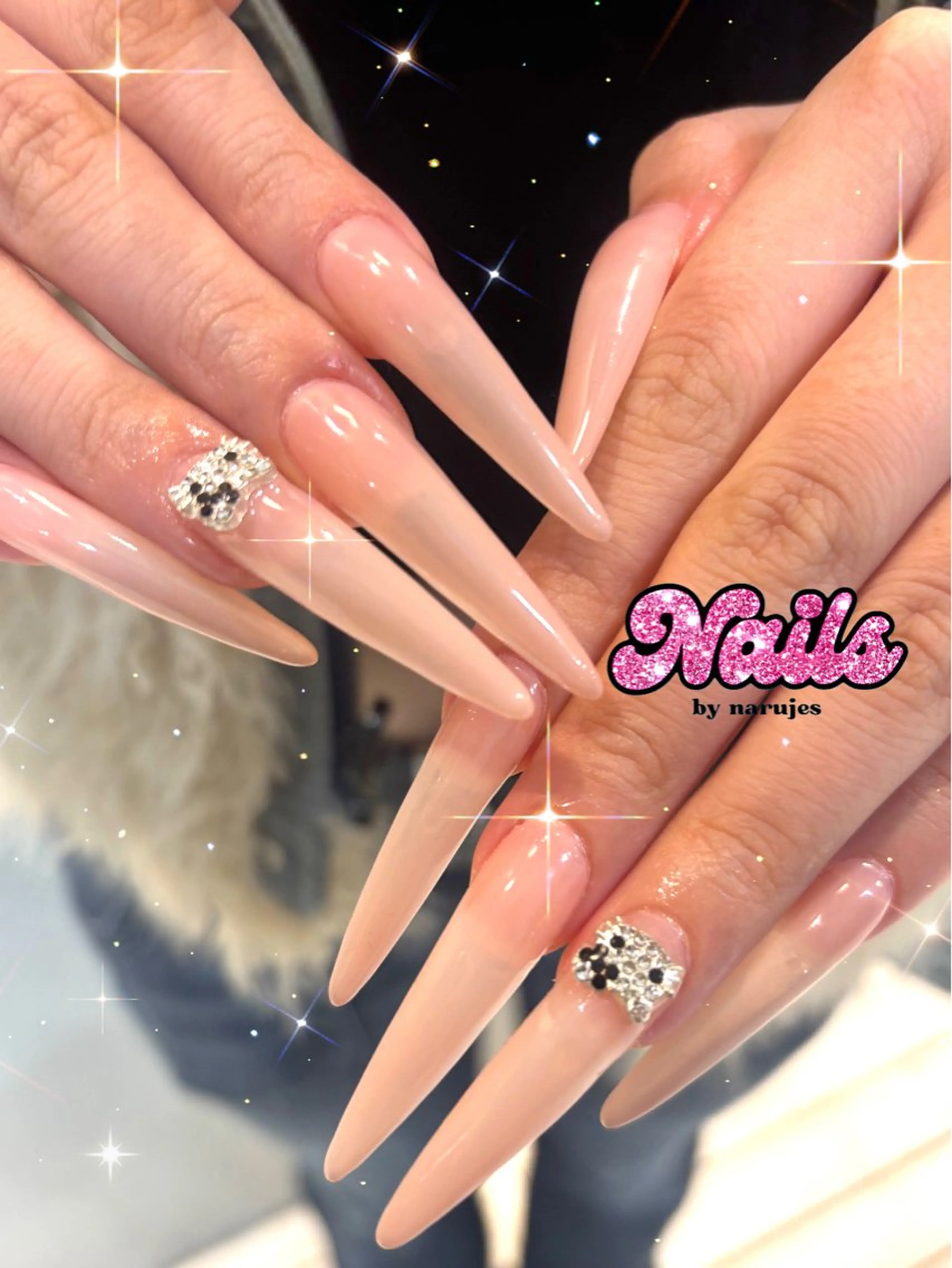 ネイル ロングネイル ギャルネイル🧸💖 narujesのネイルデザイン