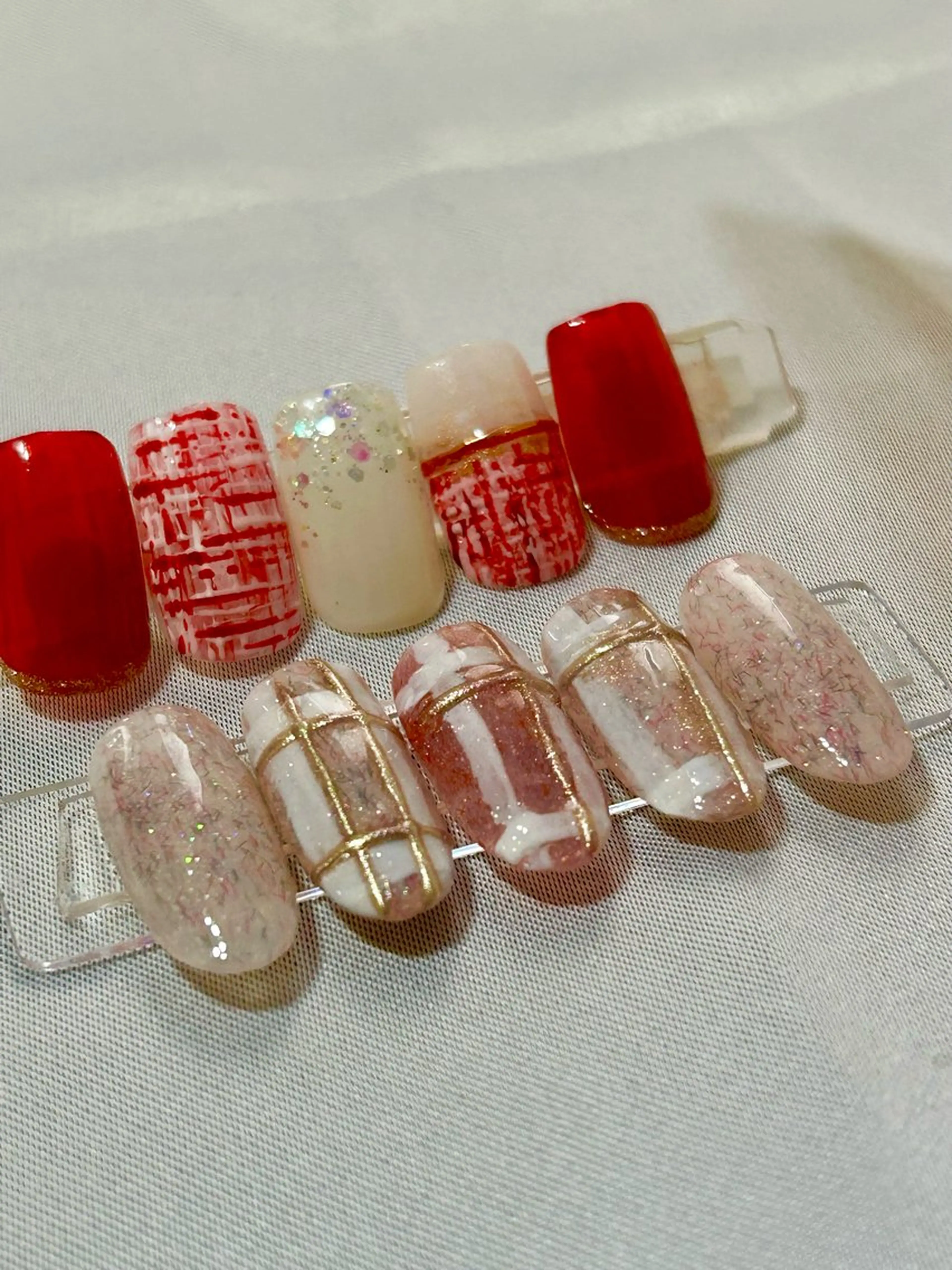 季節限定ネイル　モケモケチェックネイルの写真