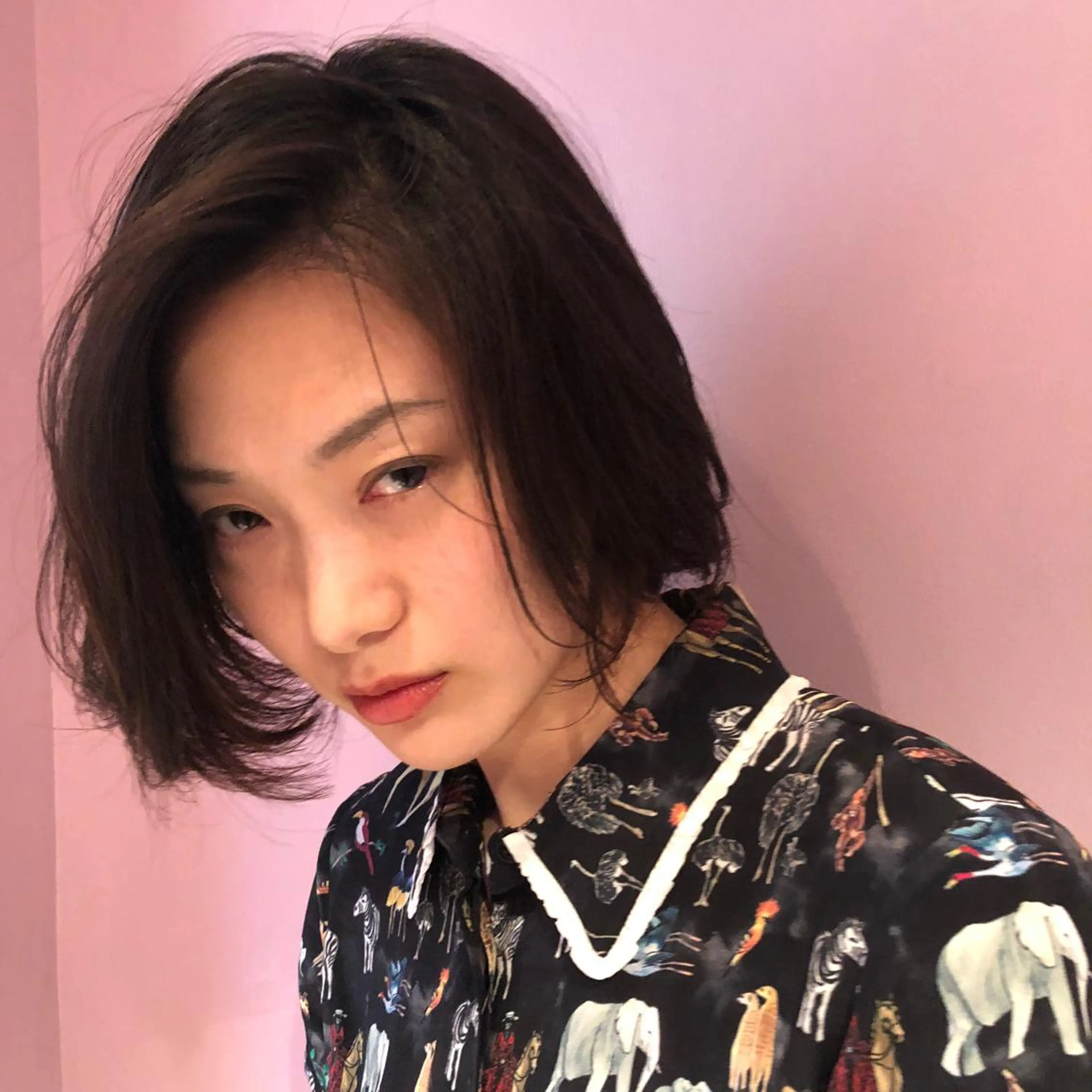 ショート 梅田ハイトーン チダ ヒナノのヘアスタイル