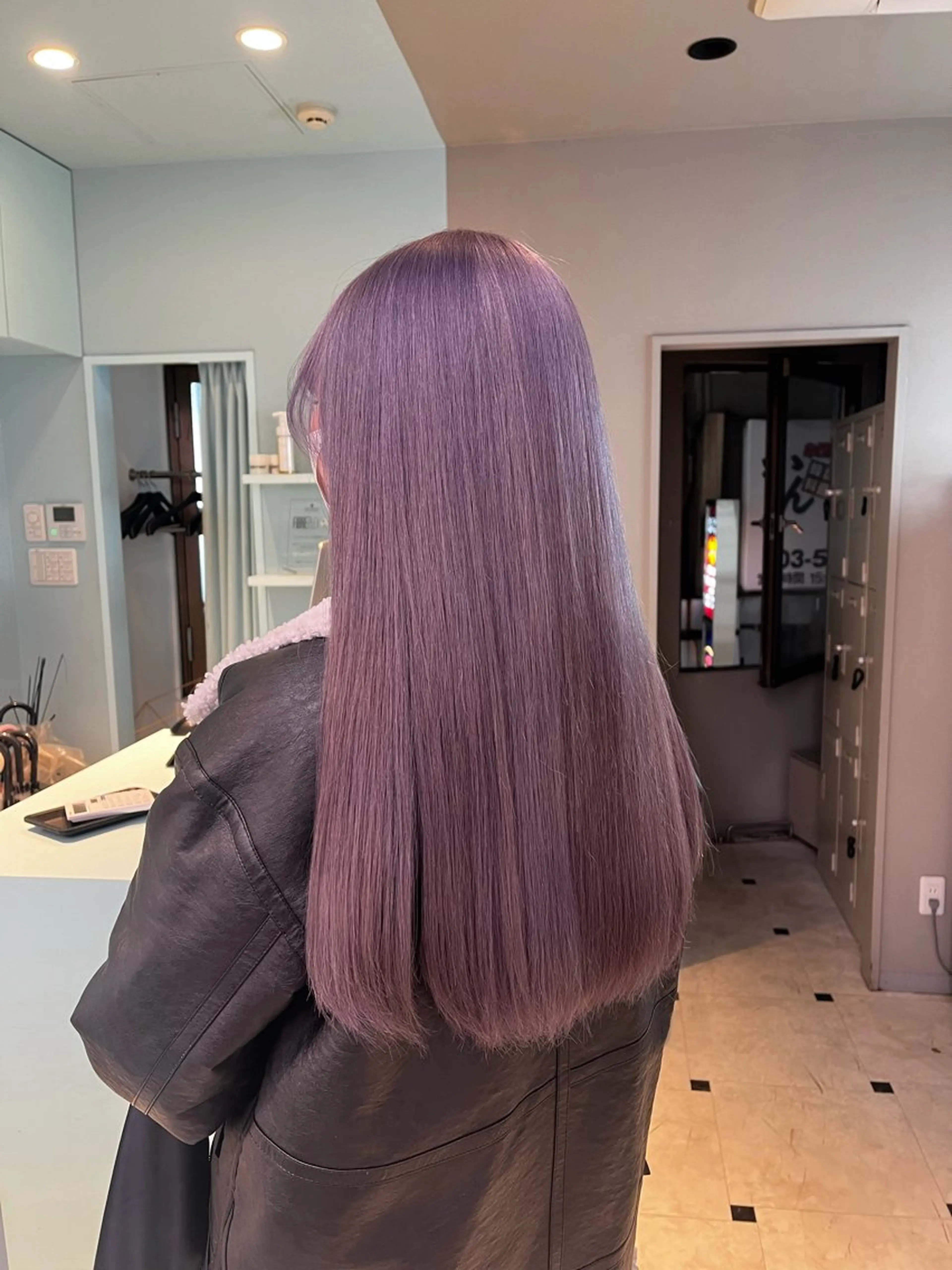 ロング カラー ラベンダーカラー ラベンダーグレー ヘアカラー トリートメント ブリーチカラー 🩵MIZUKIのヘアスタイル